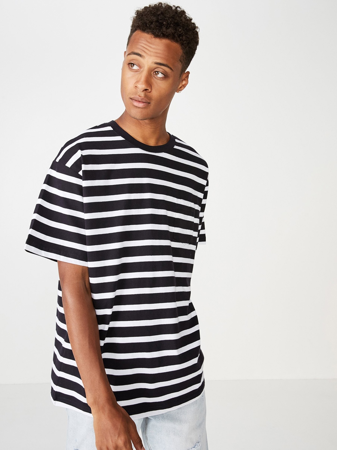 

COTTON ON Men Navy Blue Striped Round Neck T-shirt