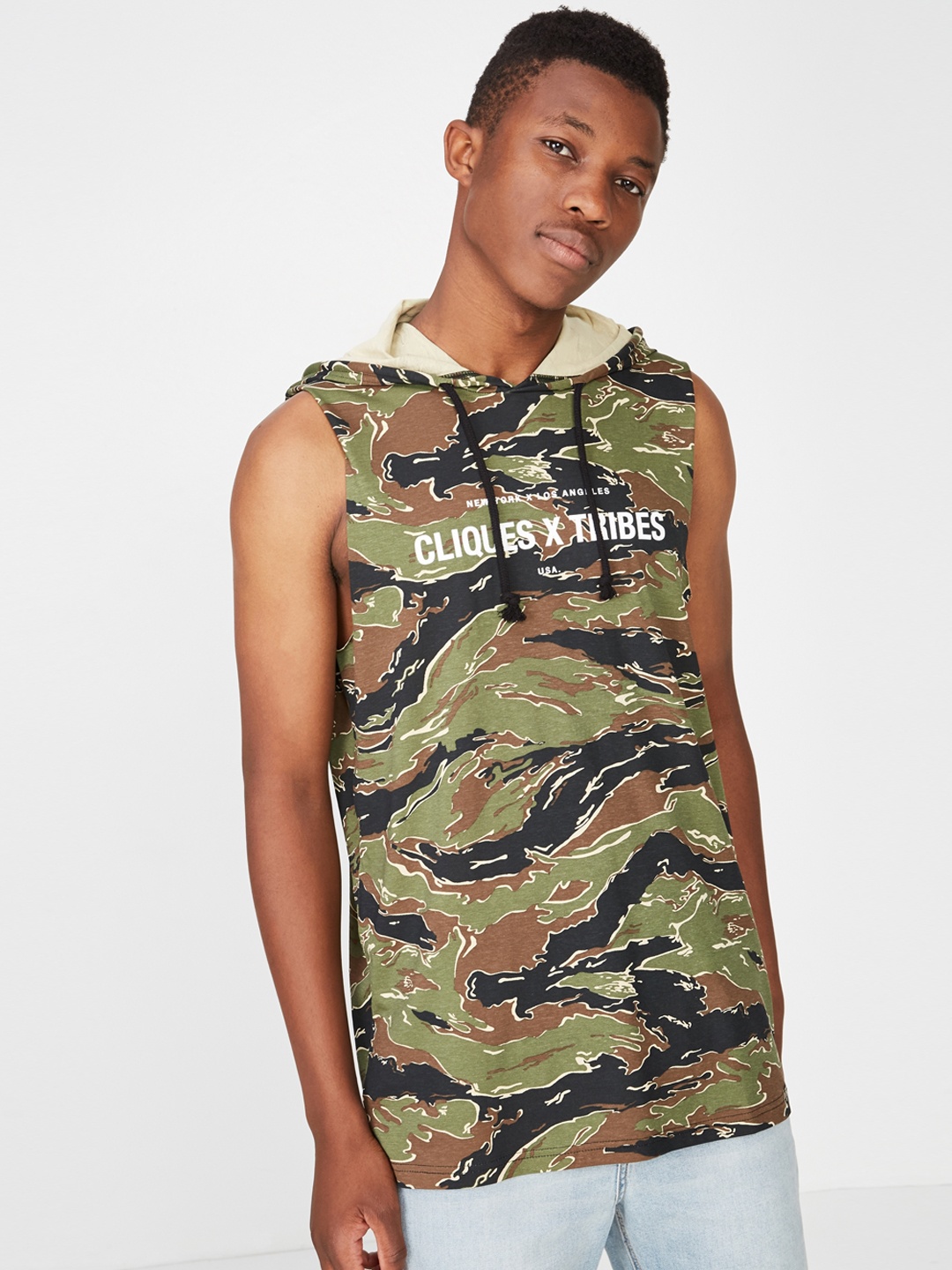 

COTTON ON Men Black & Green Printed Hood T-shirt