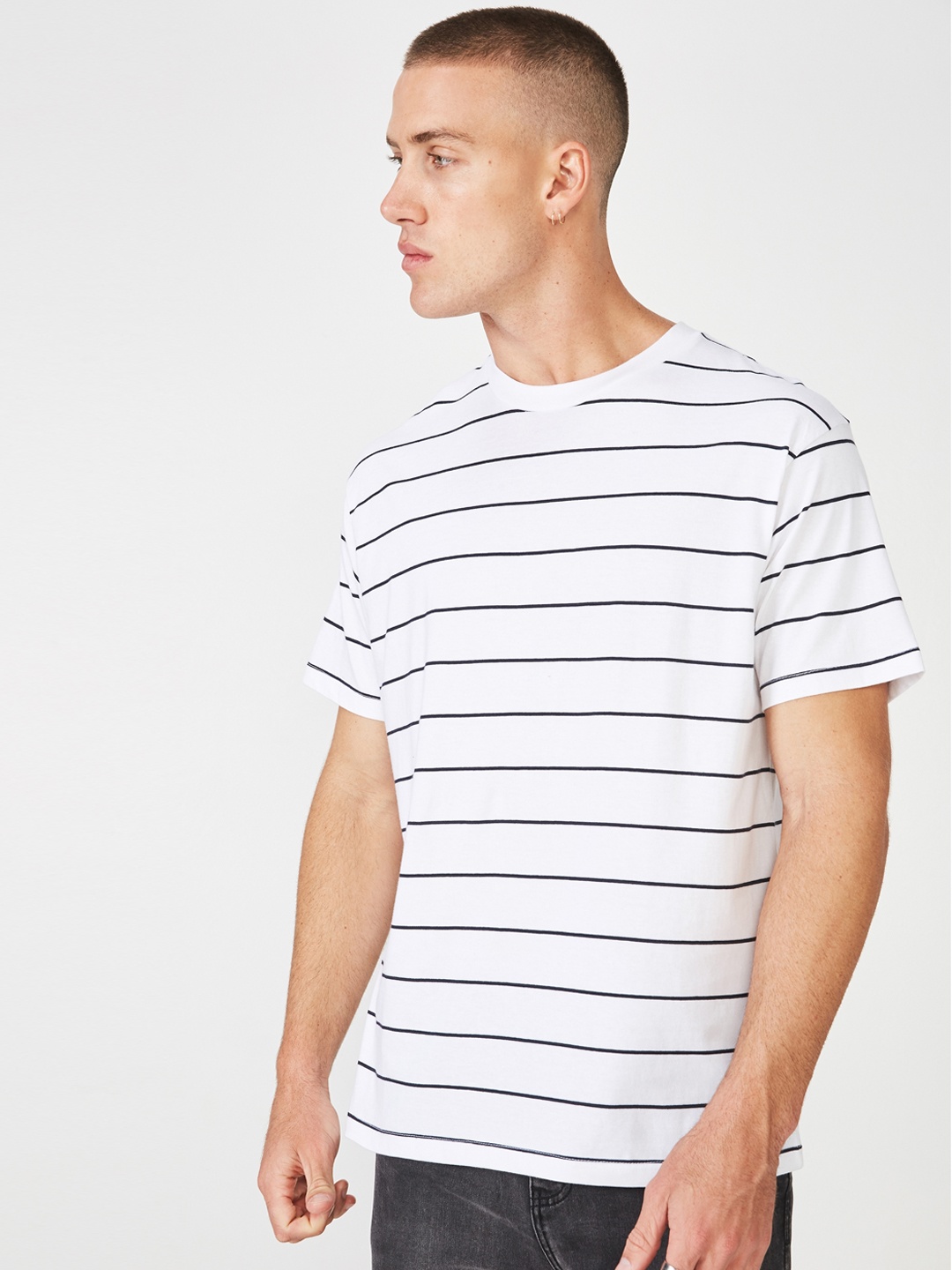 

COTTON ON Men White Striped Round Neck T-shirt