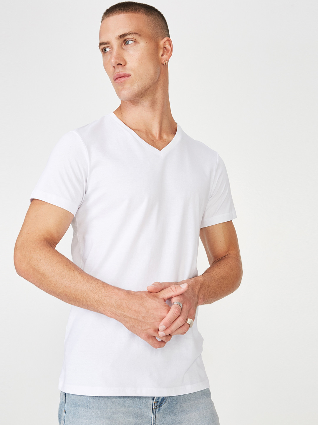 

COTTON ON Men White Solid V-Neck T-shirt
