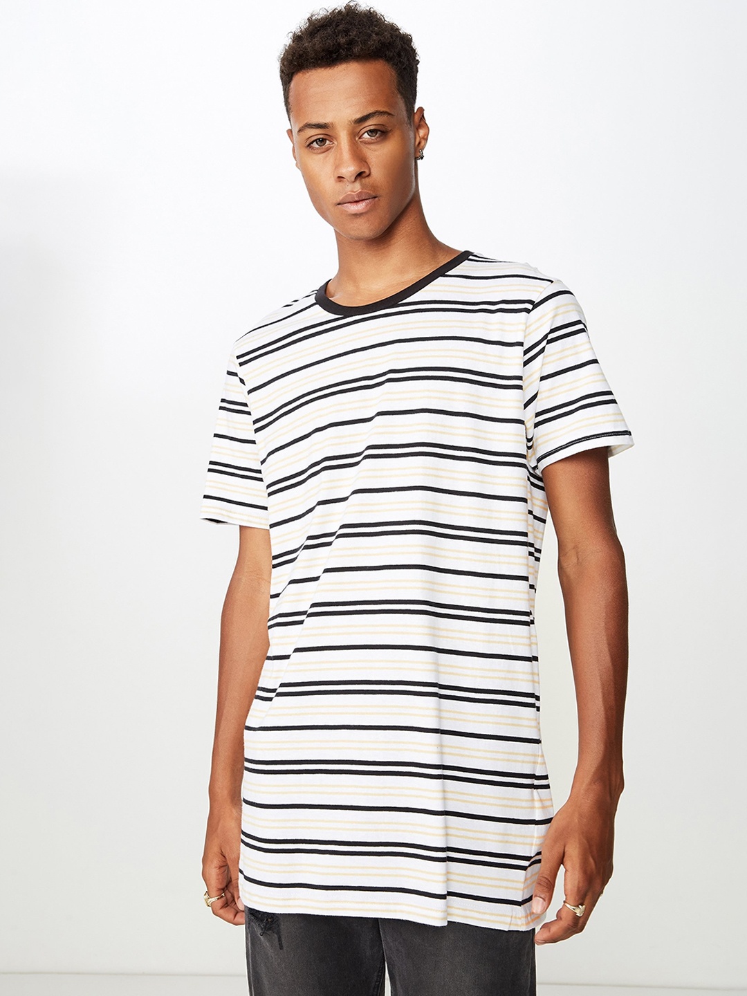 

COTTON ON Men White Striped Round Neck T-shirt