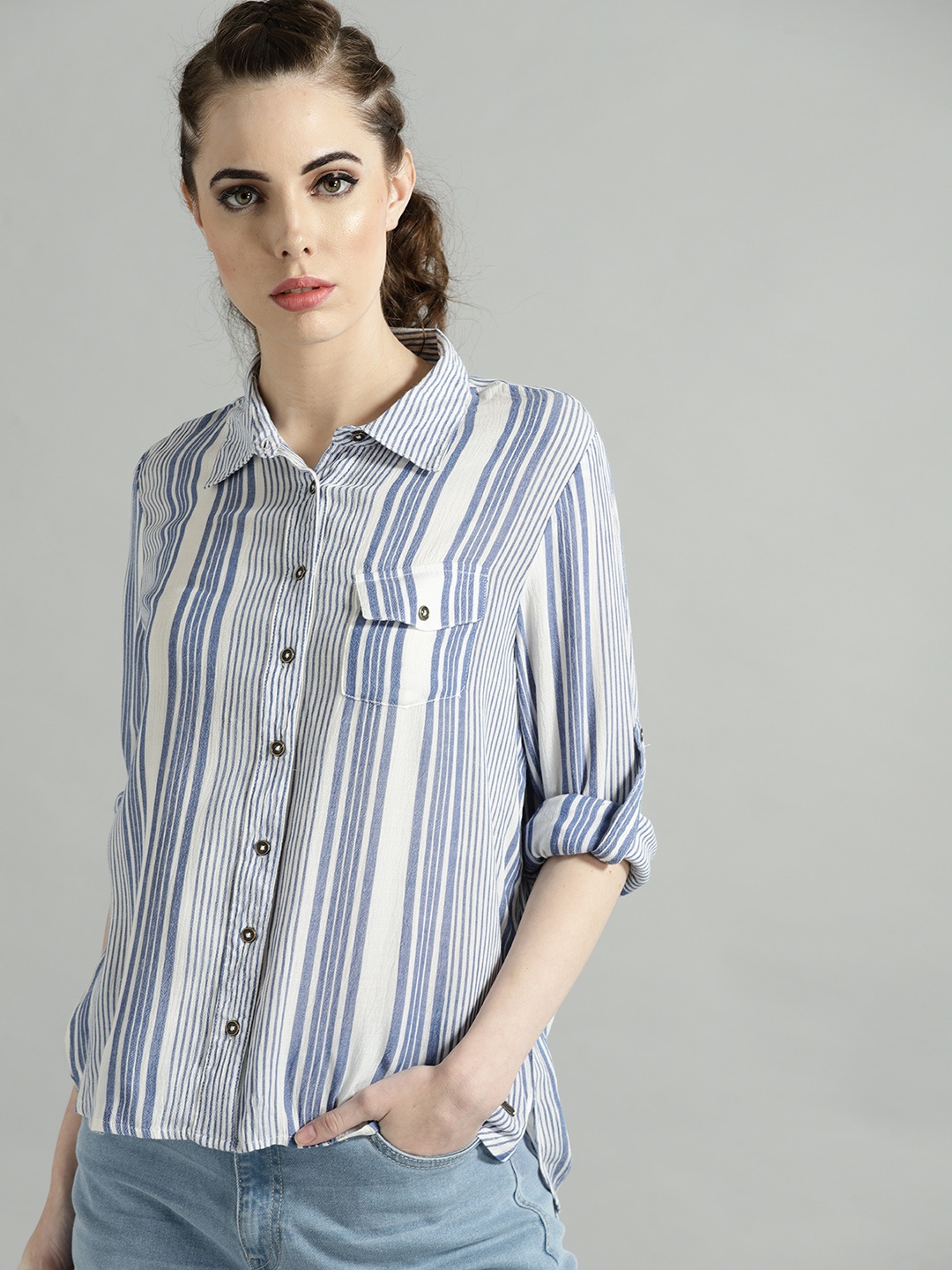 

The Roadster Lifestyle Co Women White & Blue Striped Regular Fit Casual Shirt