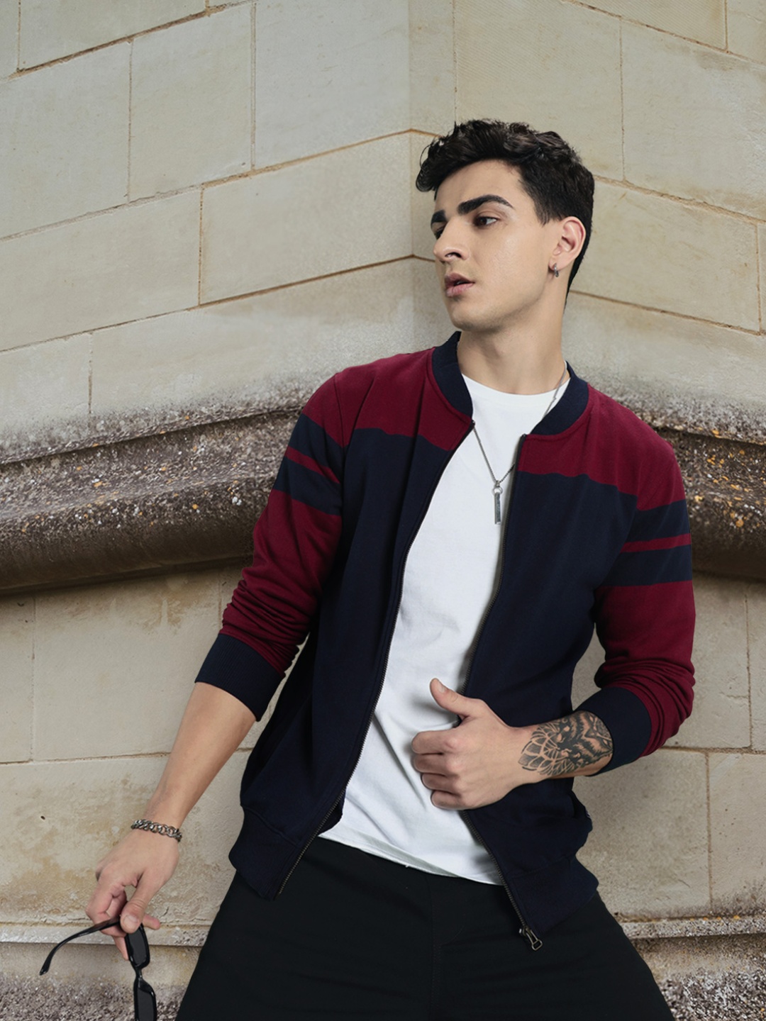 

The Roadster Lifestyle Co Men Navy Blue & Burgundy Colourblocked Sweatshirt