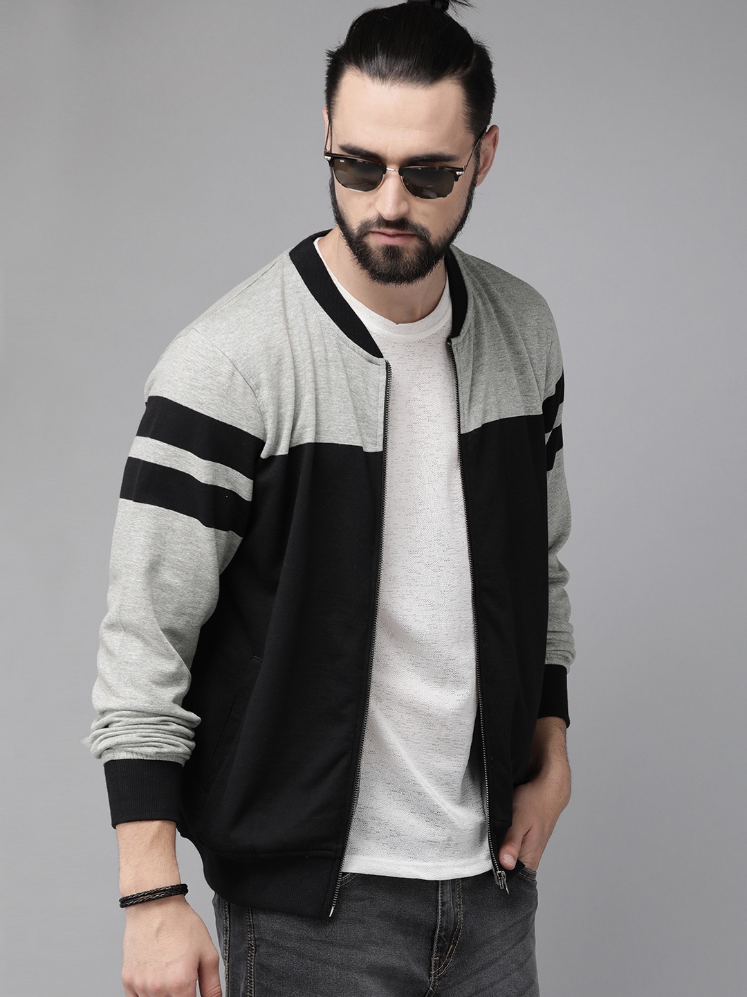

The Roadster Lifestyle Co Men Black & Grey Melange Colourblocked Sweatshirt
