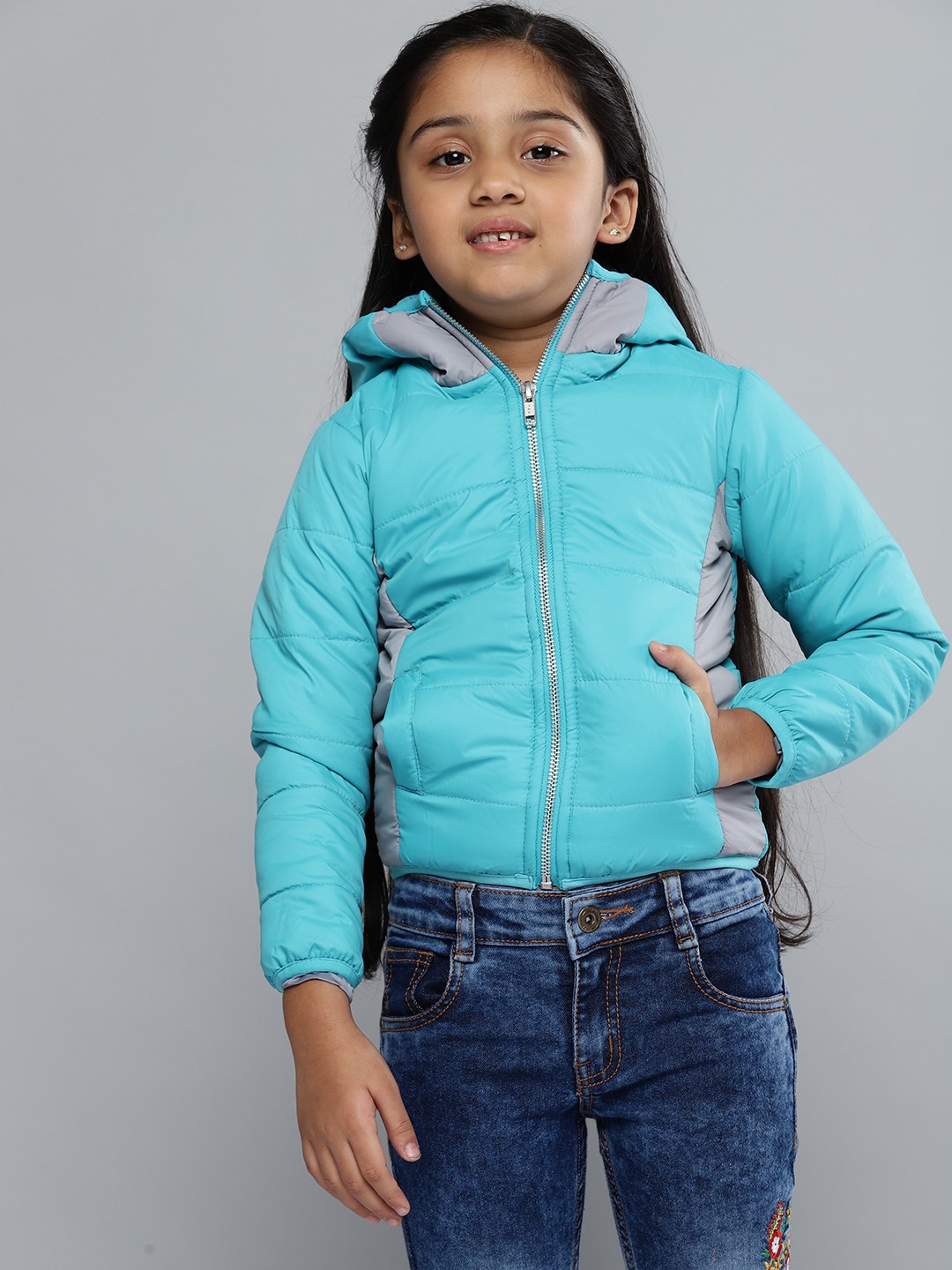 

YK Girls Blue Solid Hooded Puffer Jacket