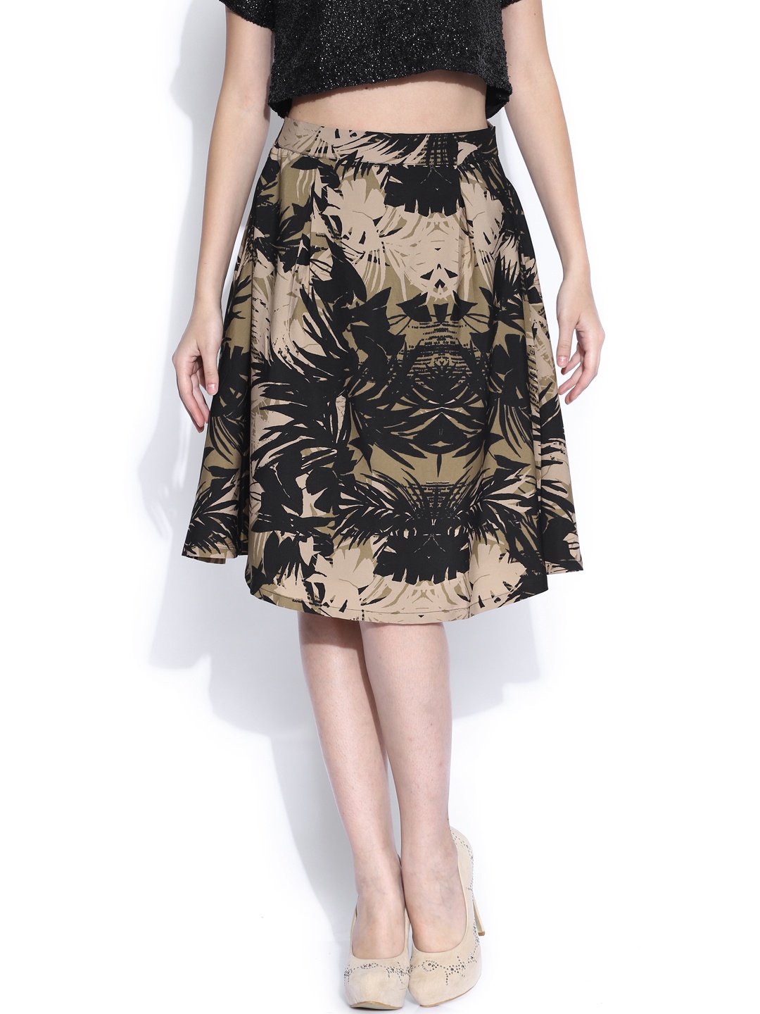 

Miss Chase Women Black & Black Tropical Print Flared Skirt, Beige