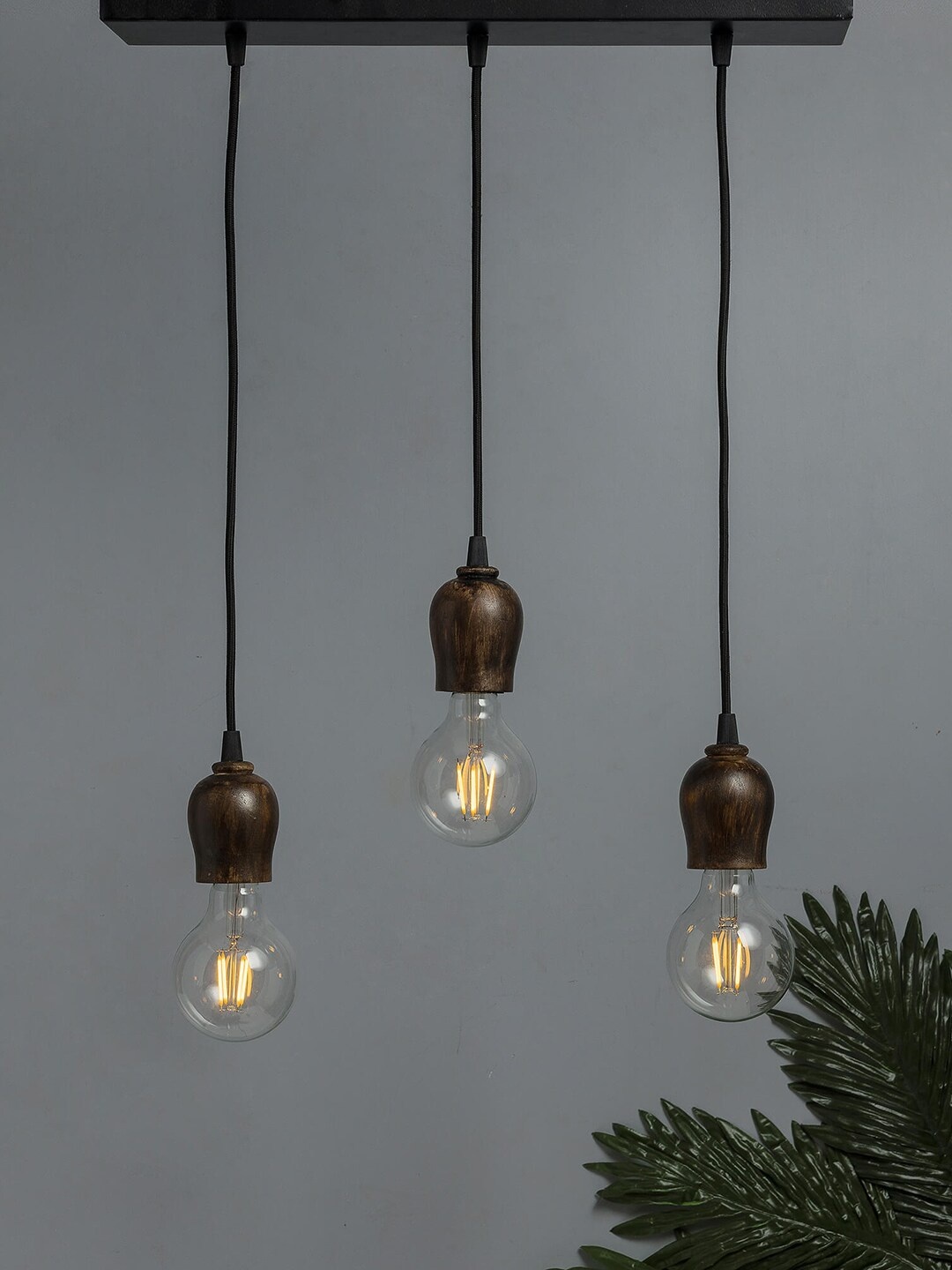 

Homesake Black & Brown Solid Handcrafted Cluster Lights