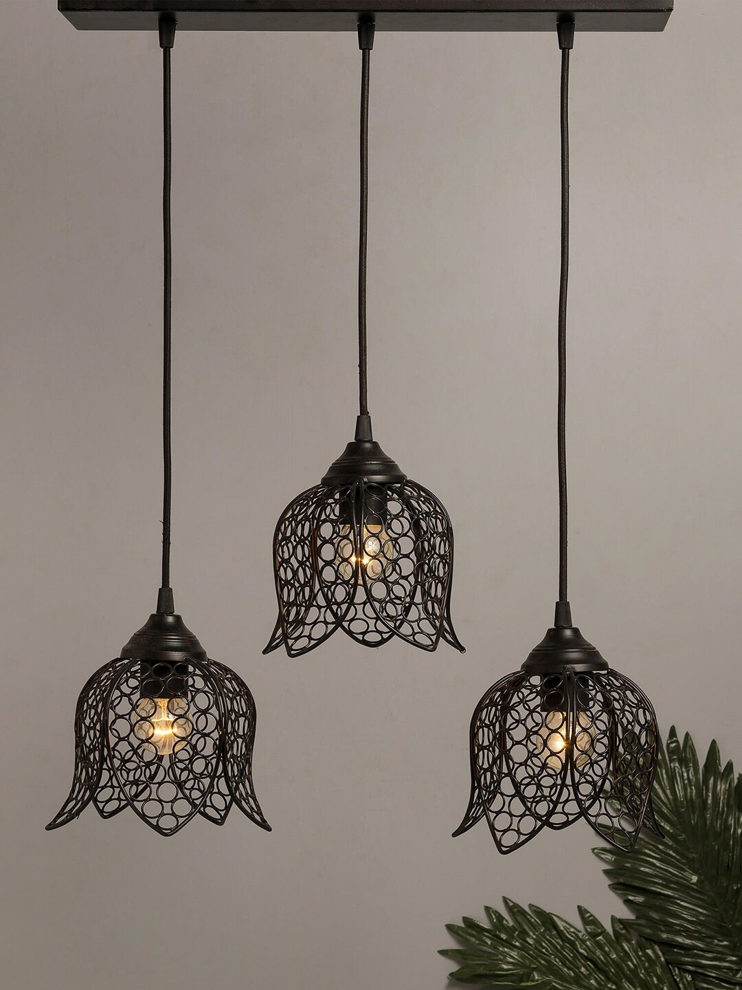 

Homesake Black Textured Handcrafted Cluster Lights