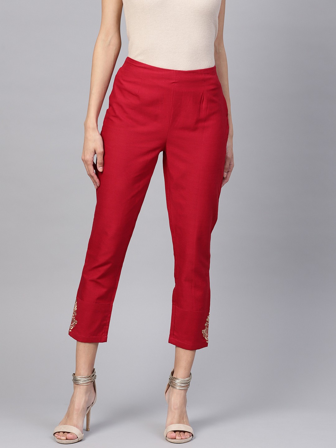 

PINKSKY Women Red Smart Slim Fit Solid Cropped Trousers