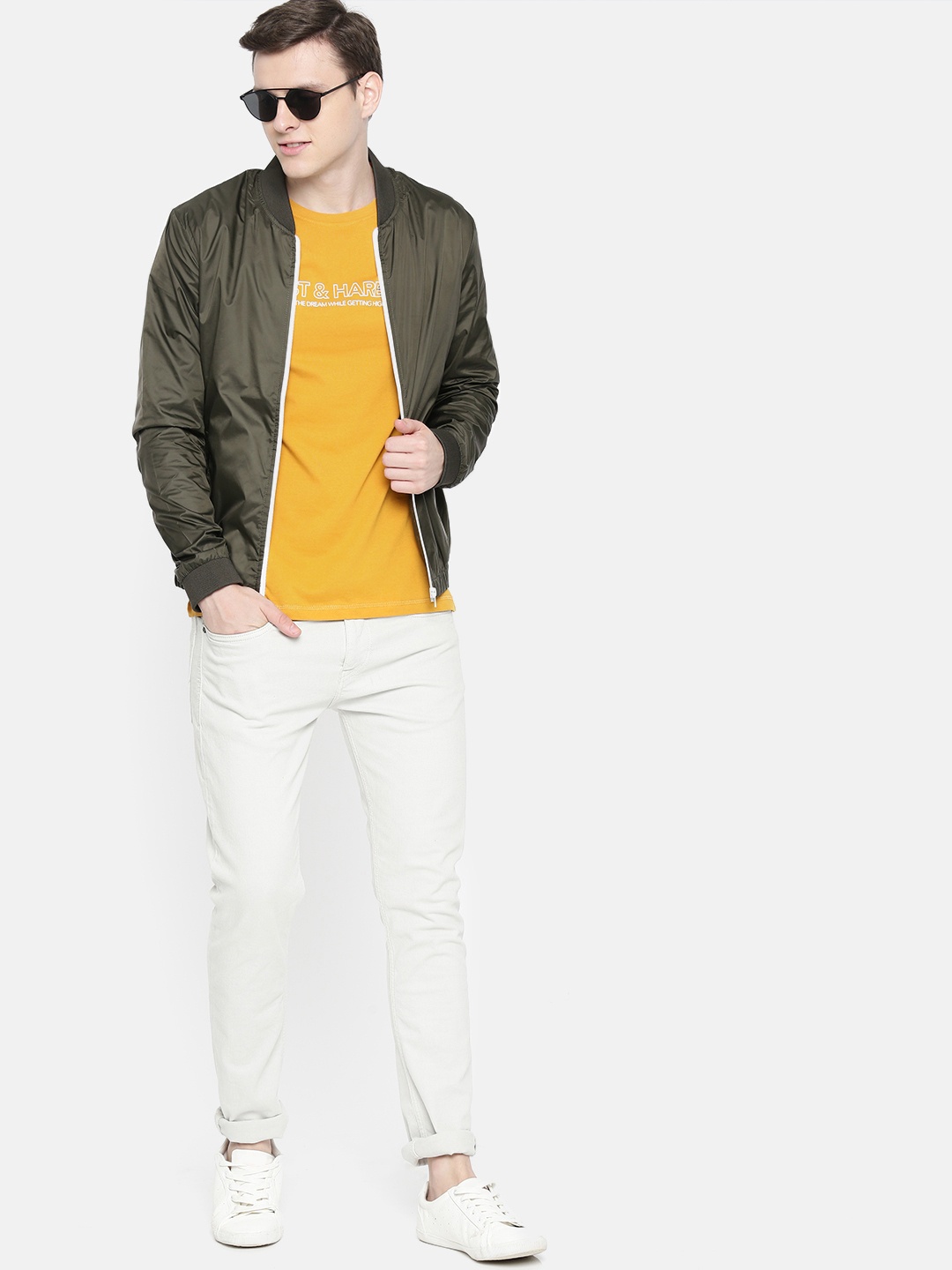 

Mast & Harbour Men Olive Green Solid Sporty Jacket