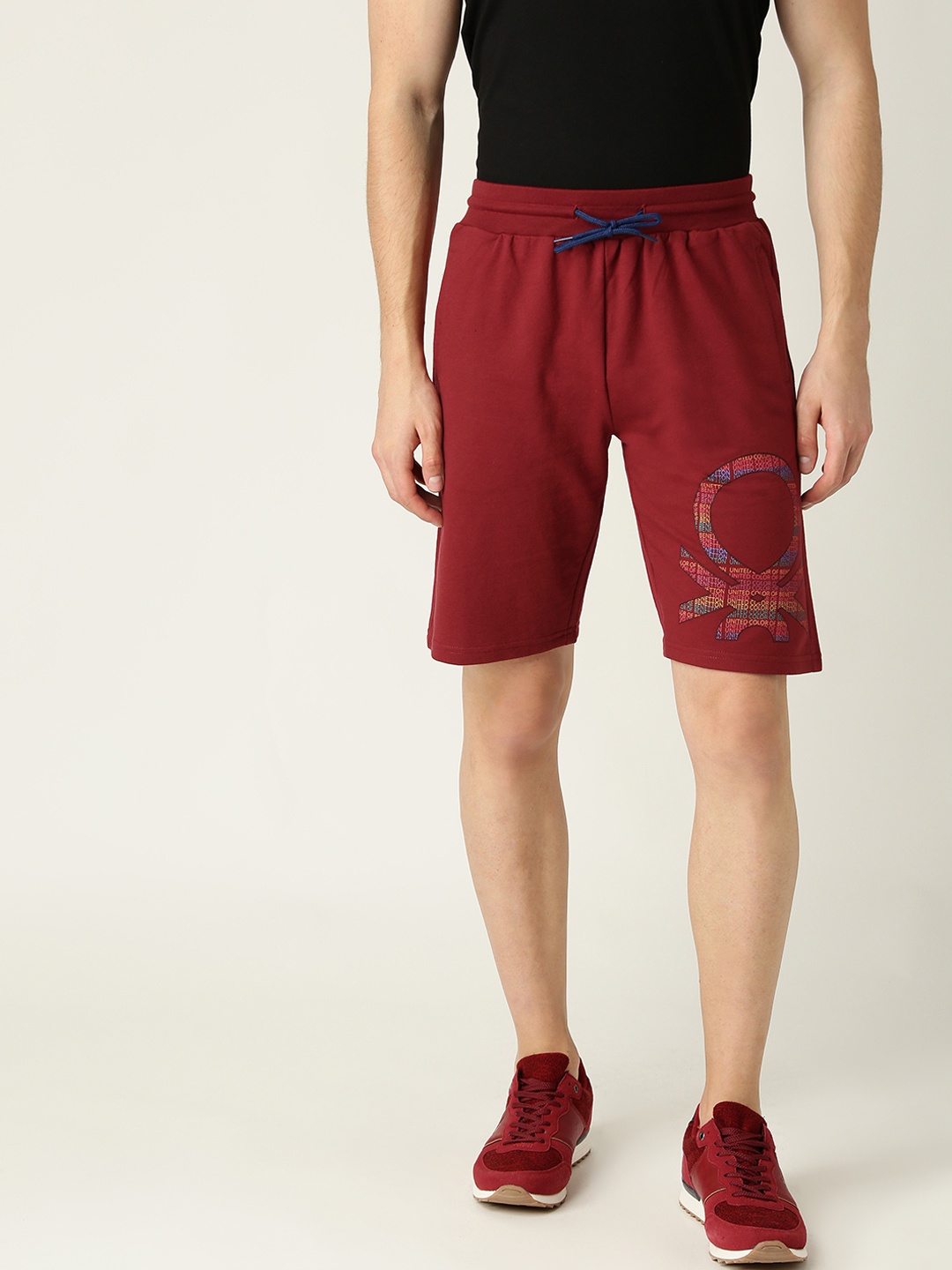 

United Colors of Benetton Men Maroon Solid Regular Fit Shorts