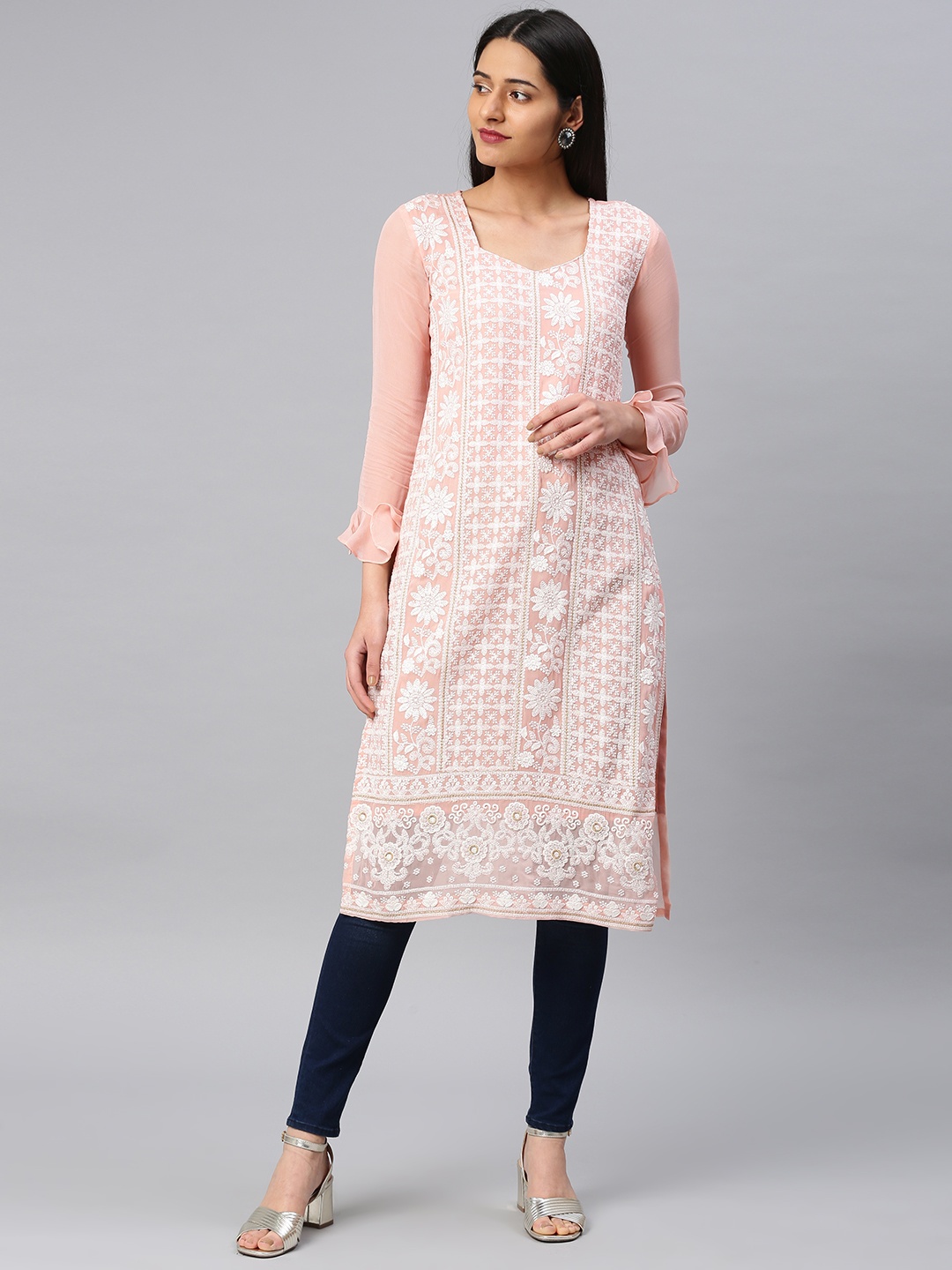 

Saadgi Women Rose Pink & White Embroidered Straight Chikankari Kurta, Rose gold