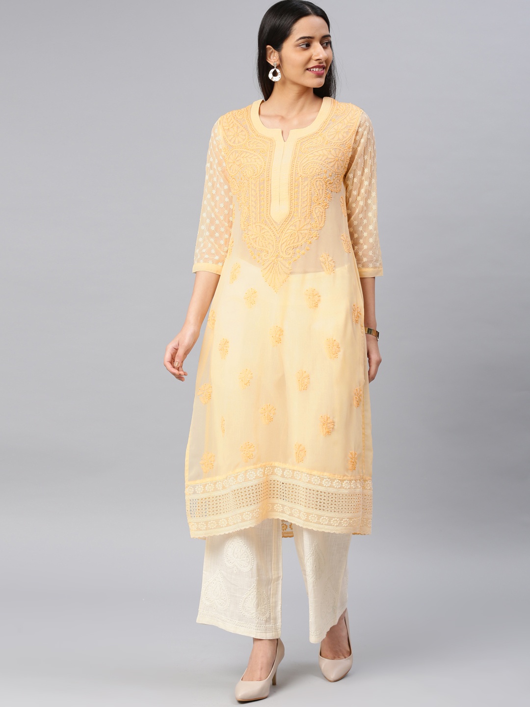 

Saadgi Women Beige Chikankari Embroidered Handloom Straight Kurta