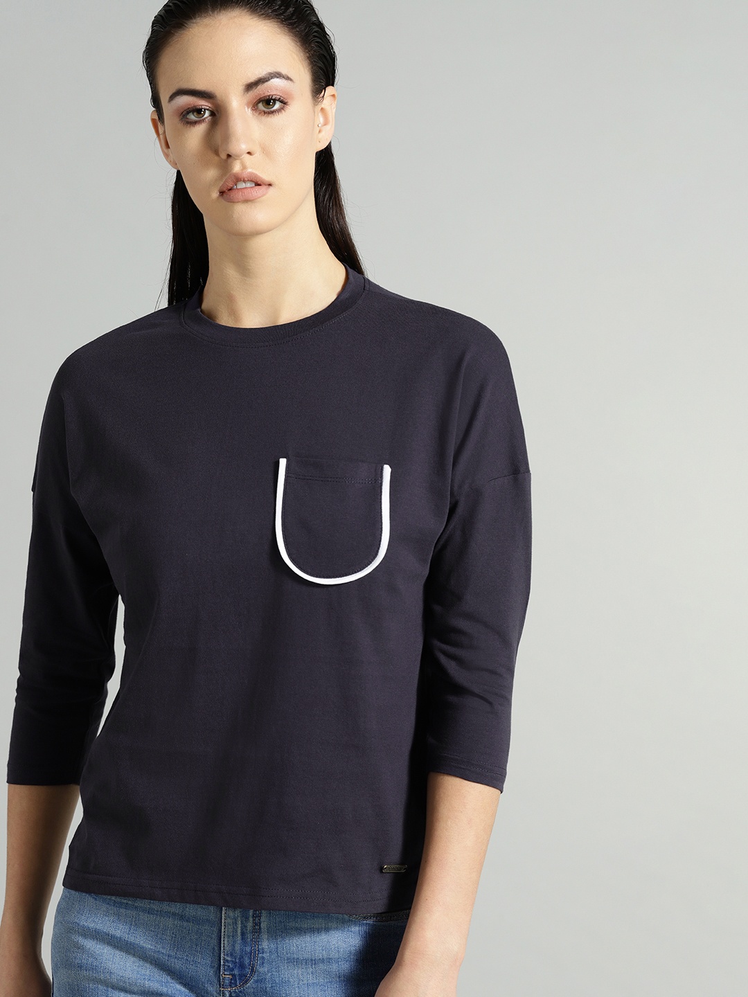 

The Roadster Lifestyle Co Women Navy Blue Solid Round Neck T-shirt