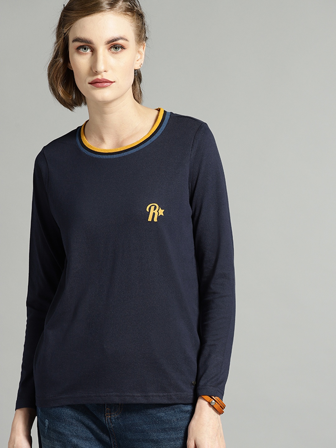 

The Roadster Lifestyle Co Women Navy Blue Solid Round Neck T-shirt