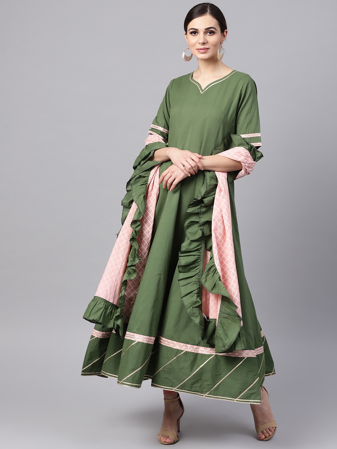 

Idalia Women Green Solid Anarkali Kurta With Dupatta