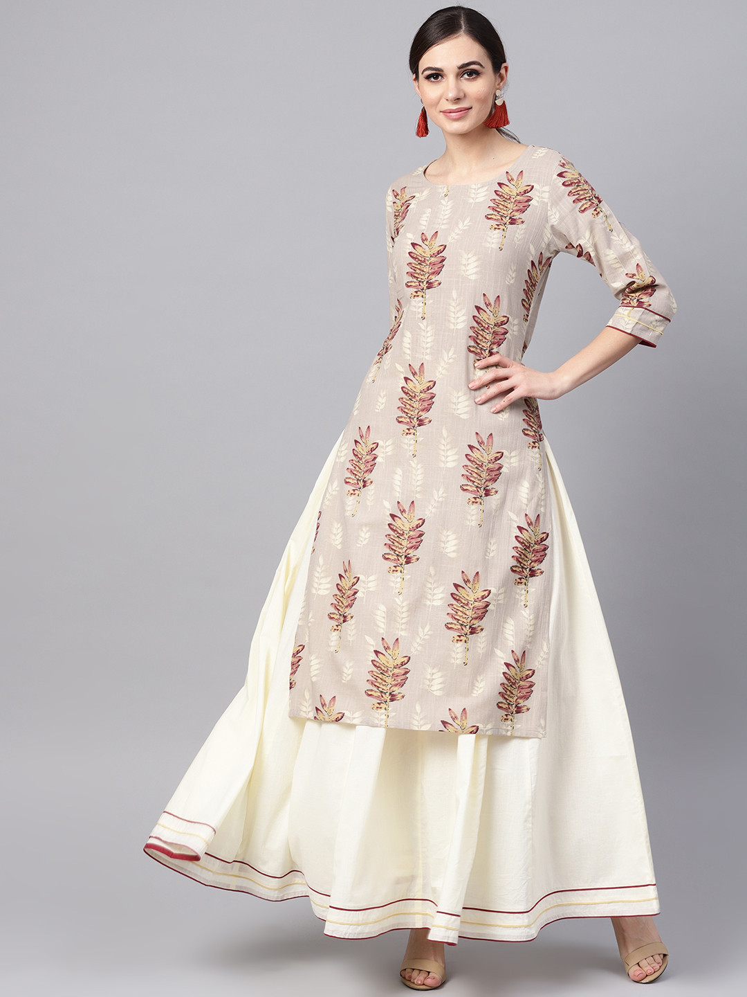 

Idalia Women Beige & Cream-Coloured Printed Kurta with Skirt