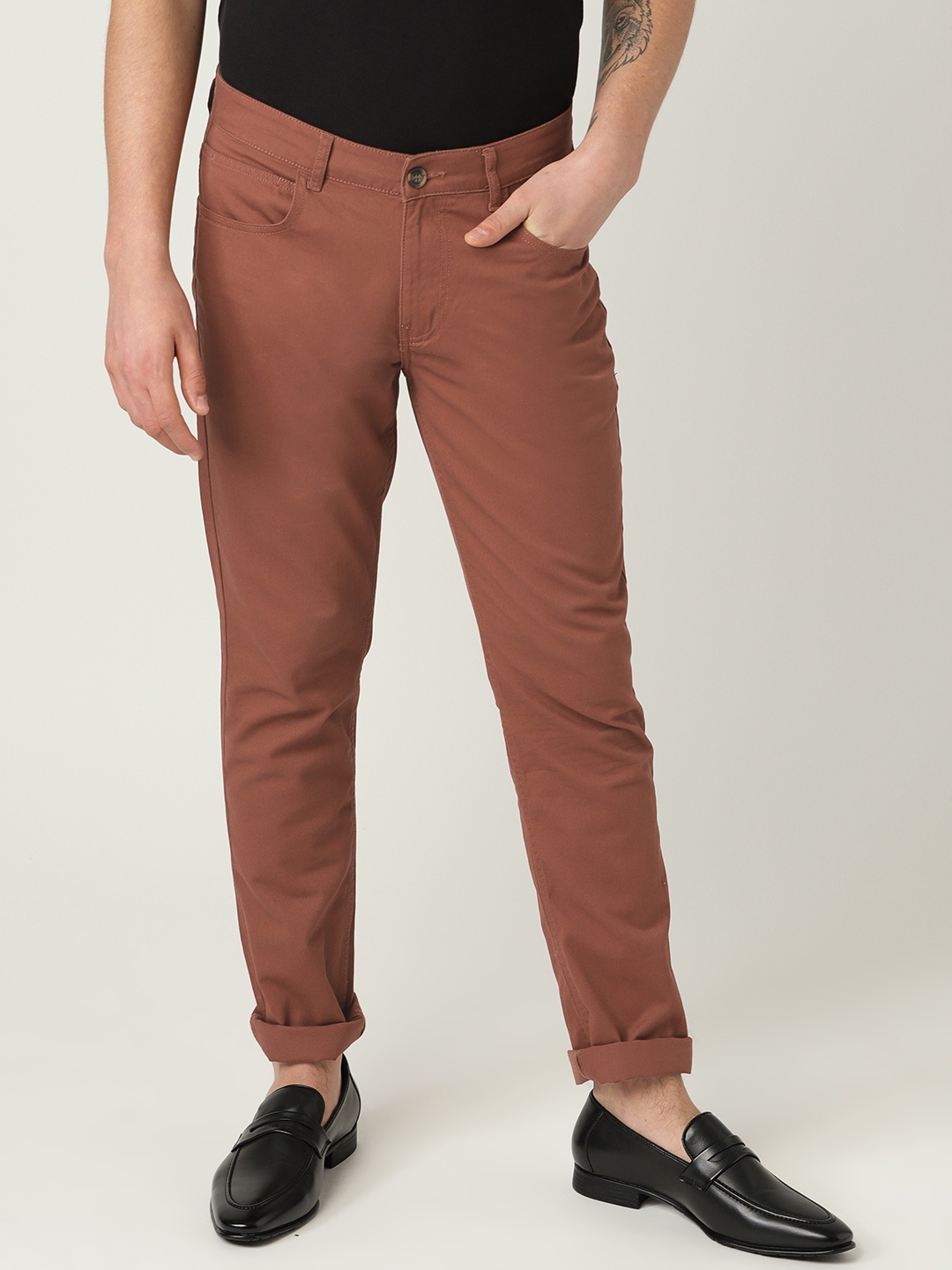 

United Colors of Benetton Men Brown Slim Fit Solid Chinos