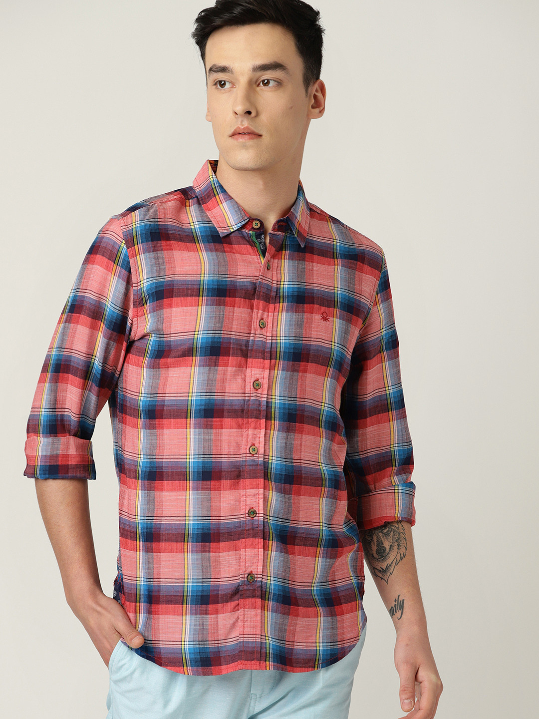 

United Colors of Benetton Men Peach-Coloured & Blue Slim Fit Checked Casual Shirt, Red