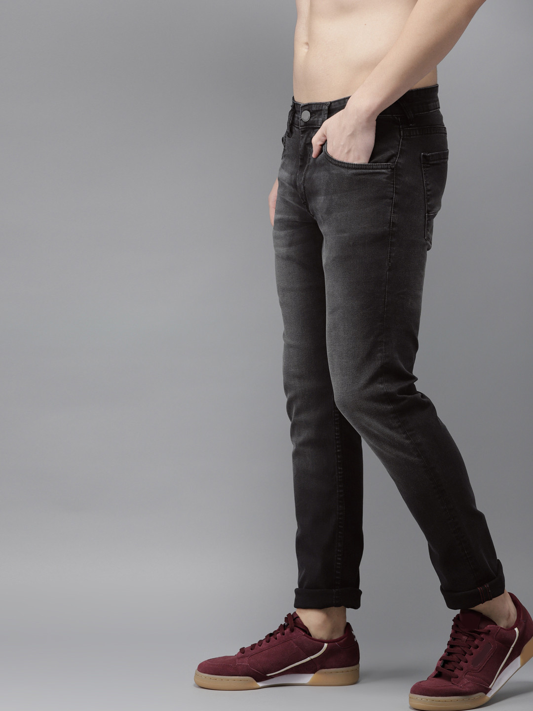 

HERE&NOW Men Black Slim Fit Mid-Rise Clean Look Stretchable Jeans