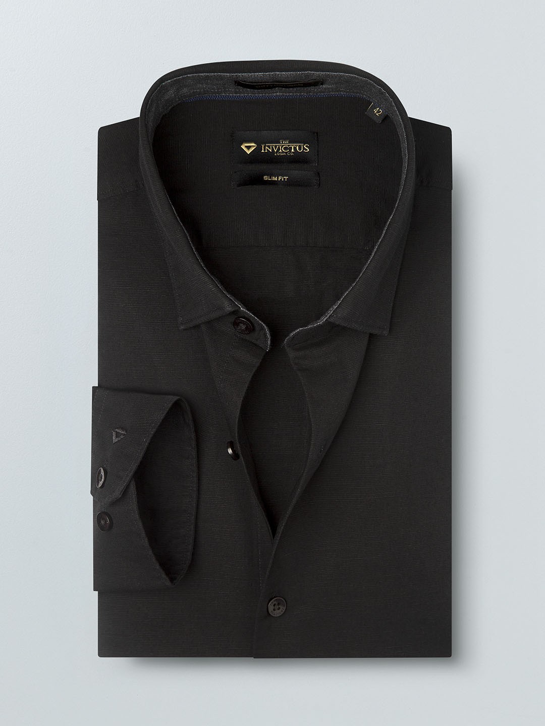 

INVICTUS Men Black Slim Fit Solid Smart Casual Shirt