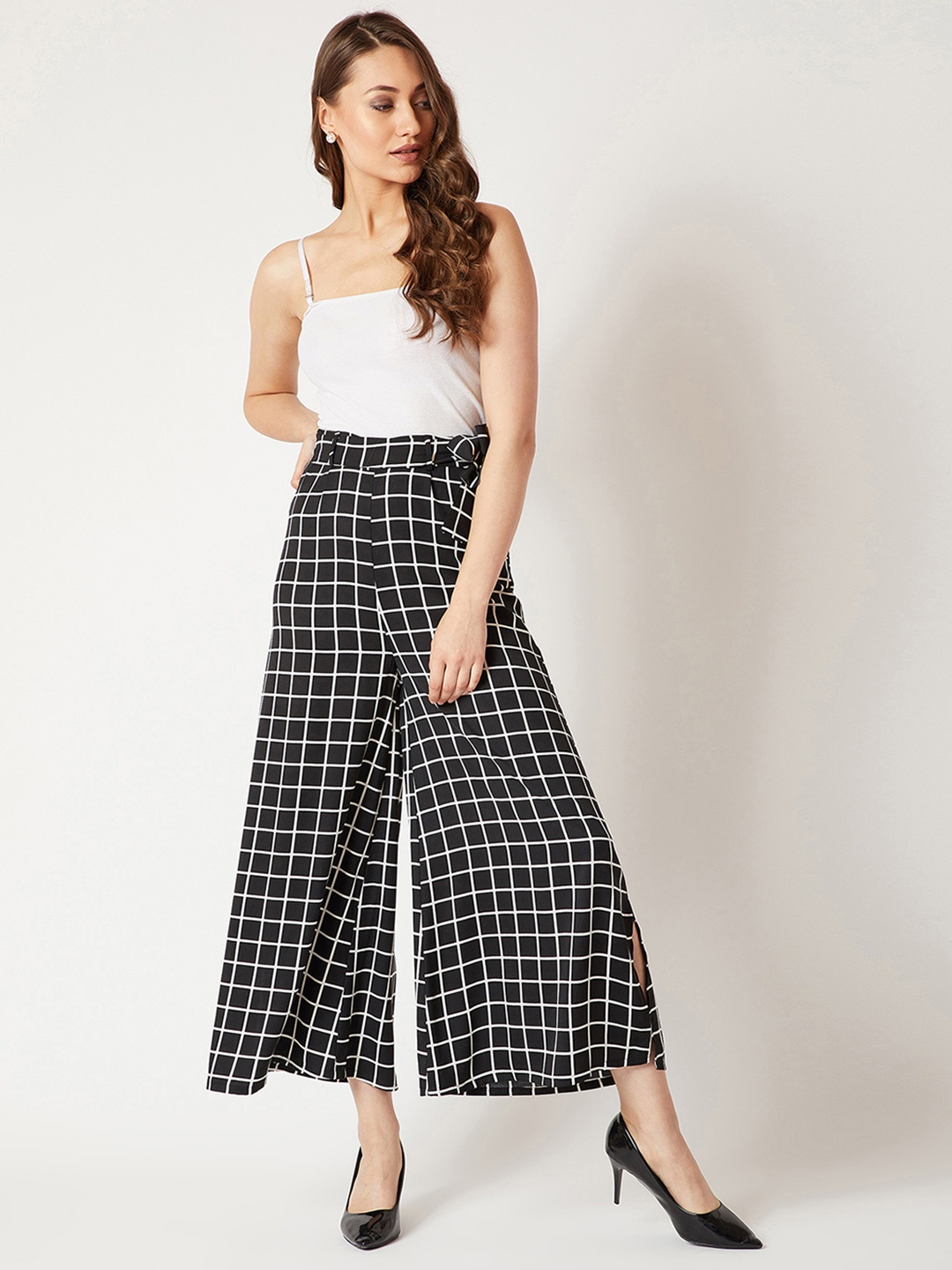 

Miss Chase Women Black & White Regular Fit Checked Culottes
