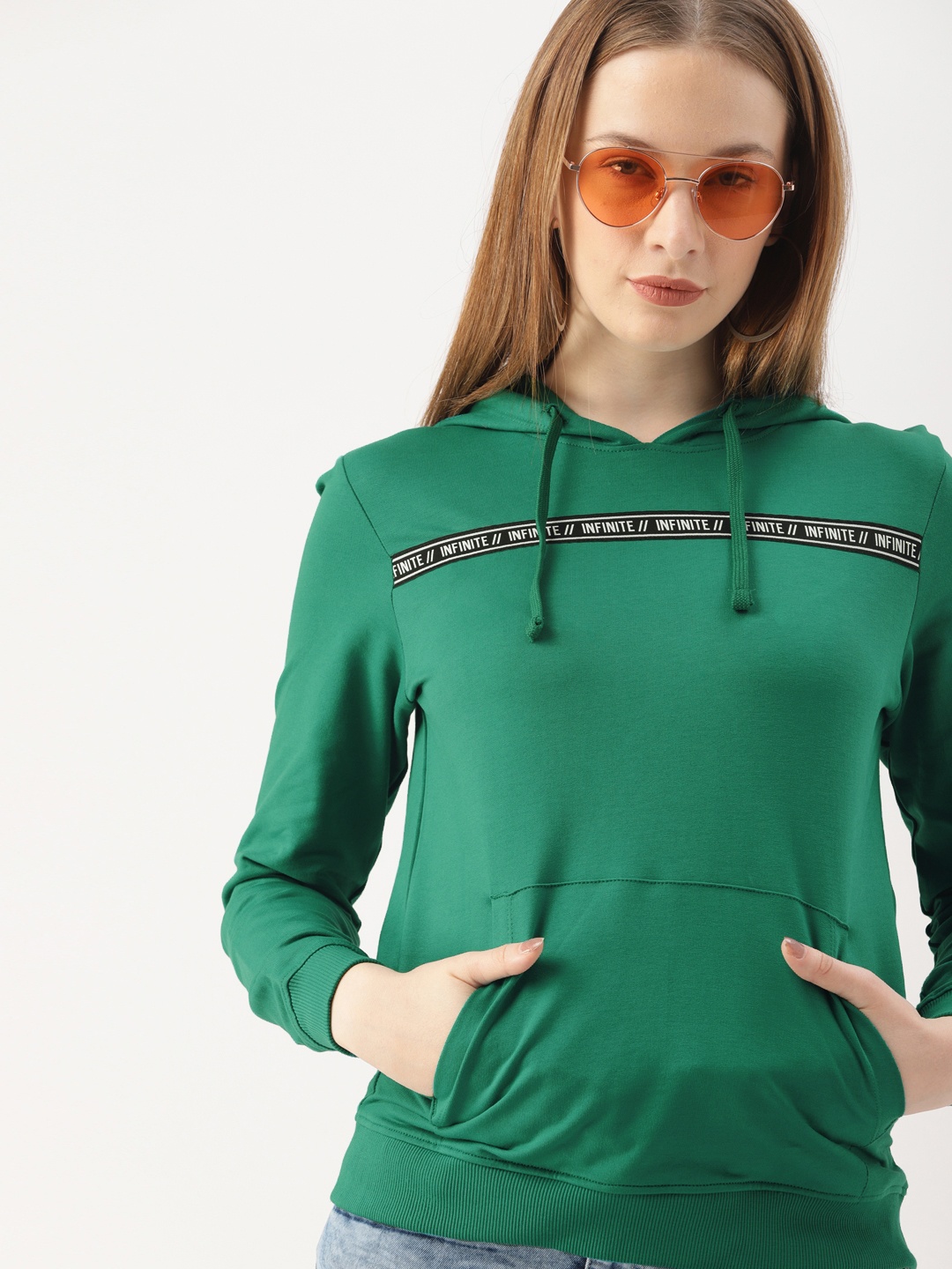 

DressBerry Women Green Solid Applique Detail Hooded Sweatshirt