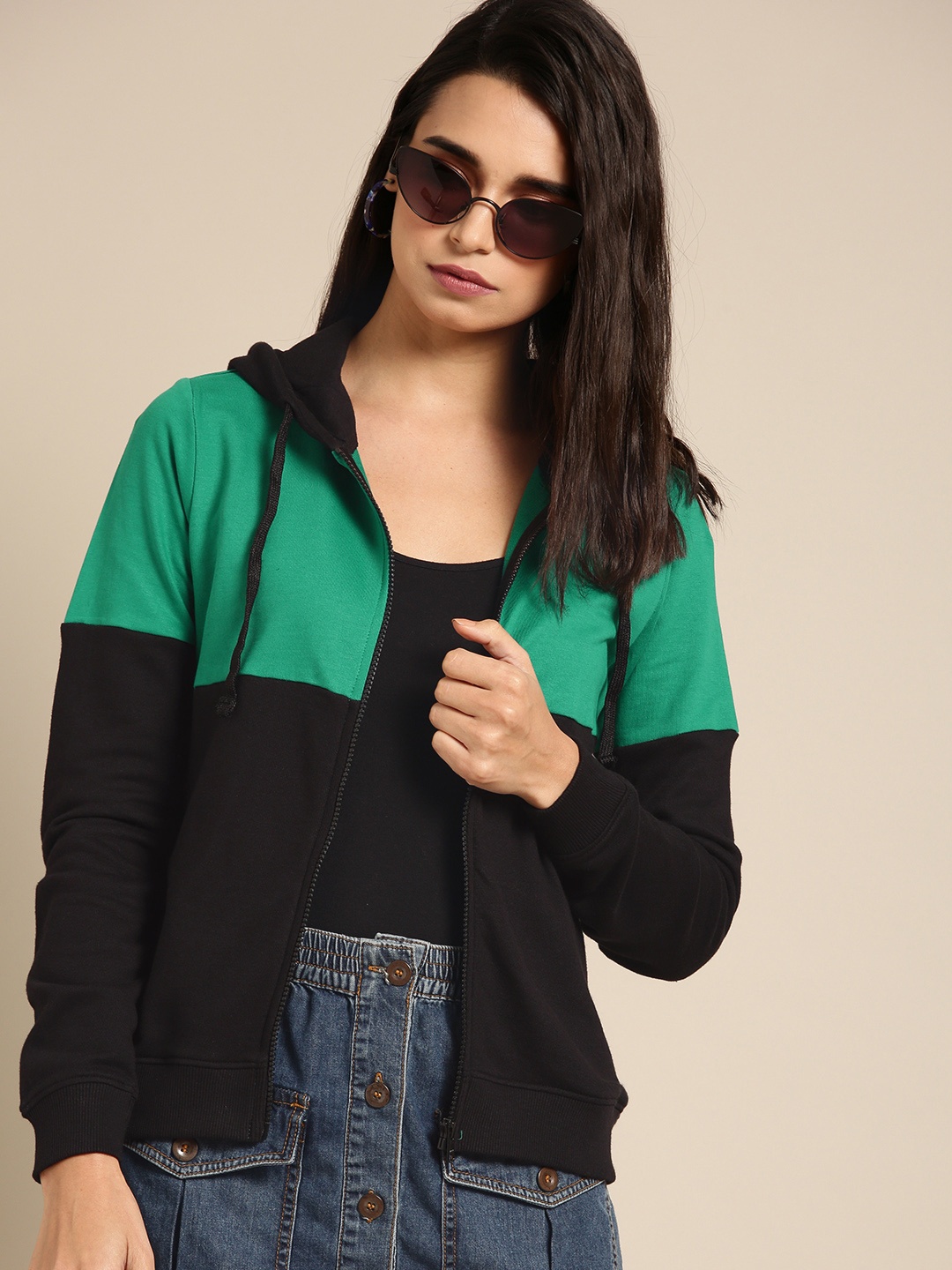 

DressBerry Women Green & Black Colourblocked Hooded Sweatshirt