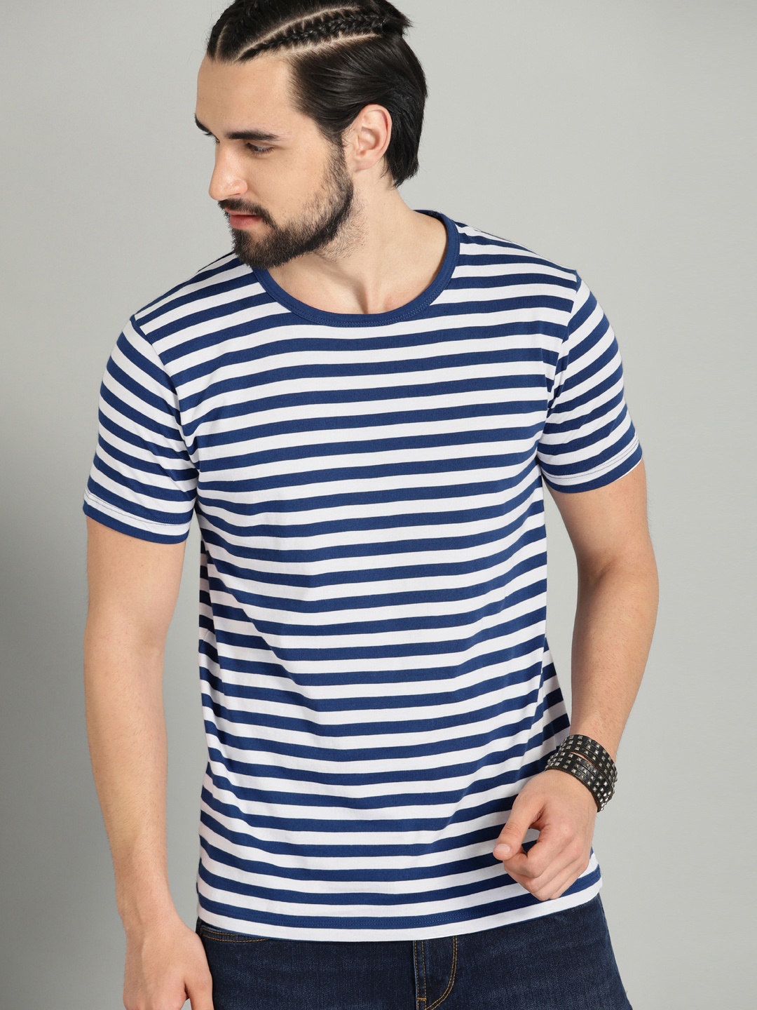

The Roadster Lifestyle Co Men White Blue Striped Round Neck Pure Cotton T-shirt