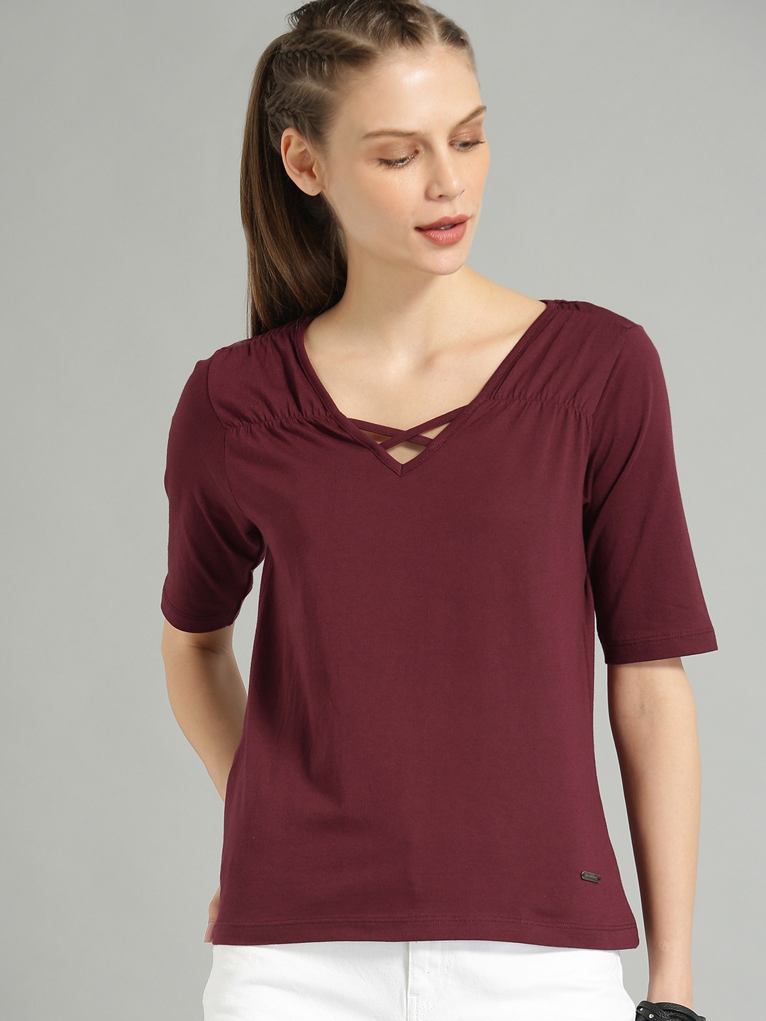 

The Roadster Lifestyle Co Women Maroon Solid Pure Cotton Top