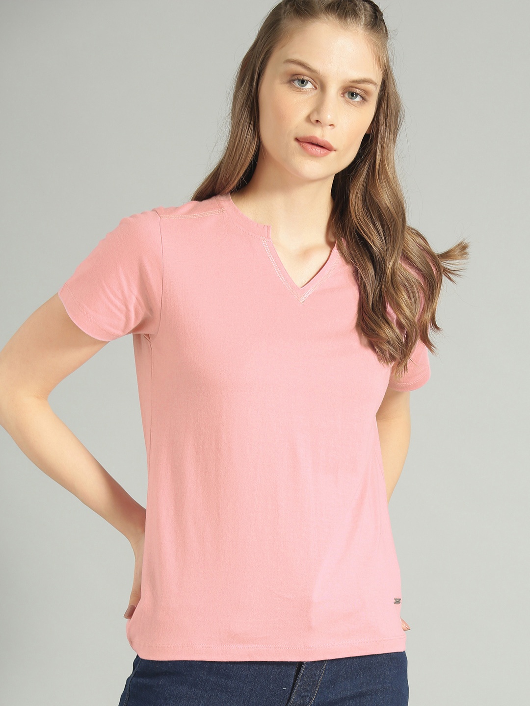 

The Roadster Lifestyle Co Women Pink Solid Round Neck Pure Cotton T-shirt