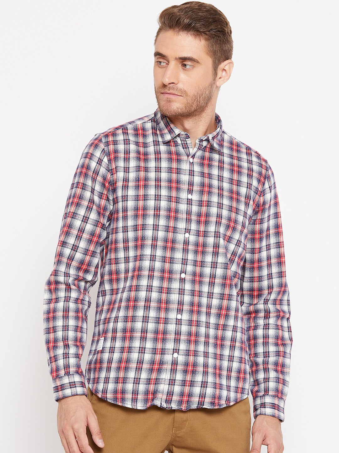

Blackberrys Men Off-White & Blue Slim Fit Checked Casual Shirt