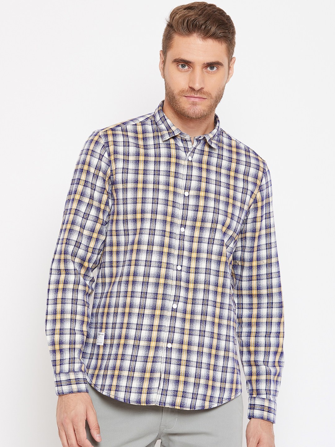 

Blackberrys Men White & Navy Blue Slim Fit Checked Casual Shirt