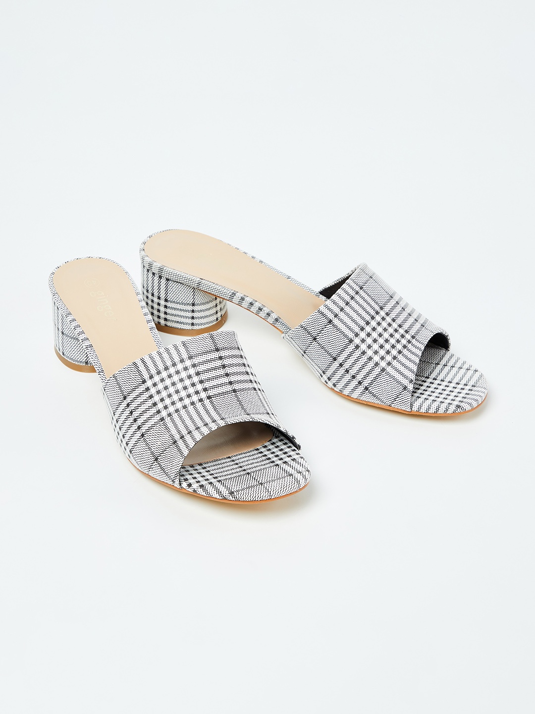 

Ginger by Lifestyle Women Grey & Black Printed Block Heels
