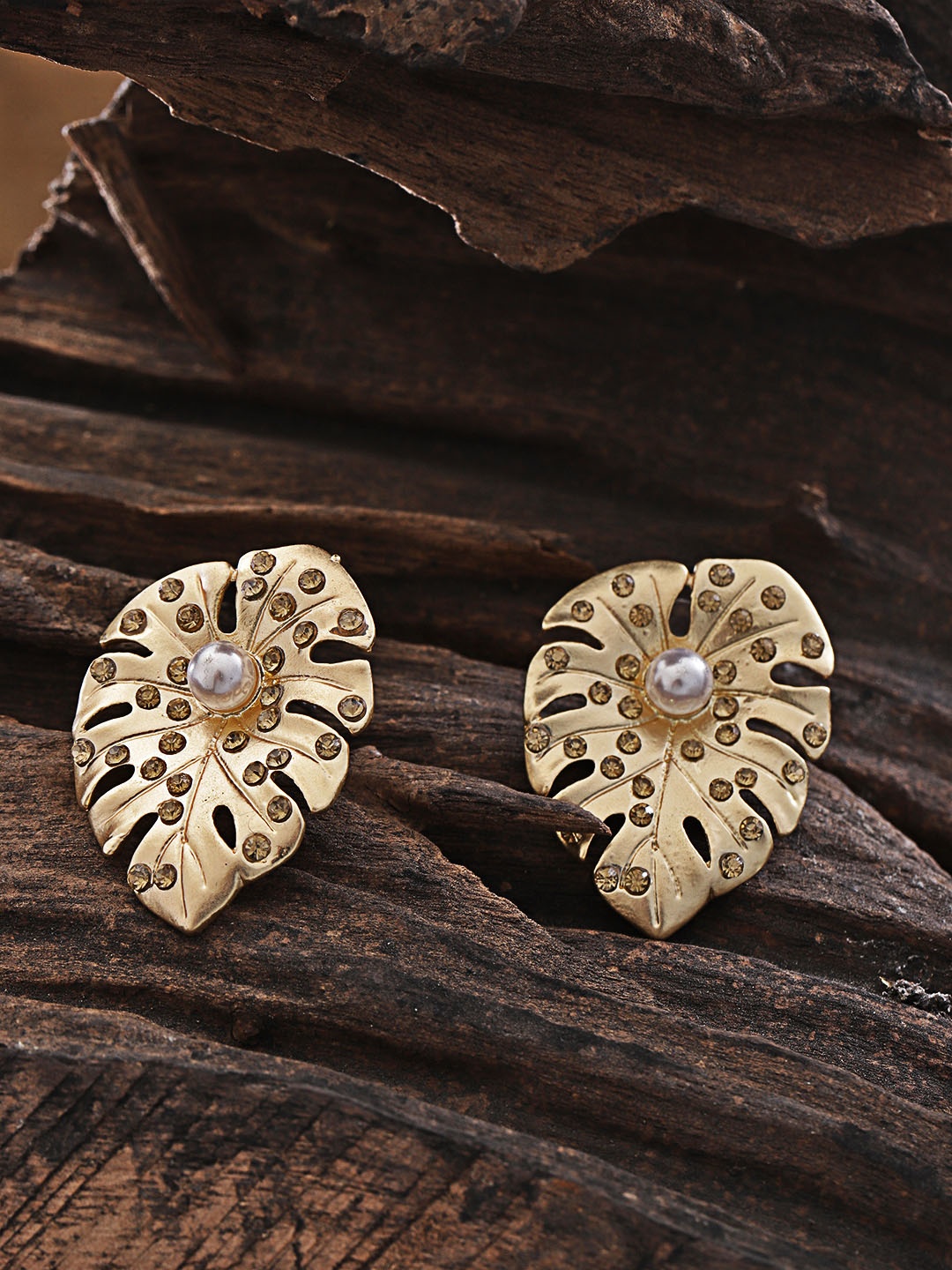 

Jewels Galaxy Gold-Plated Stone-Studded Leaf Shaped Studs