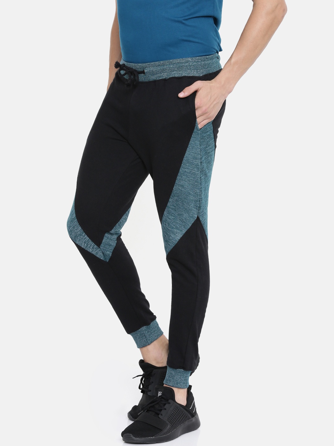 

ARISE MEN Black & Teal Blue Colourblocked Joggers