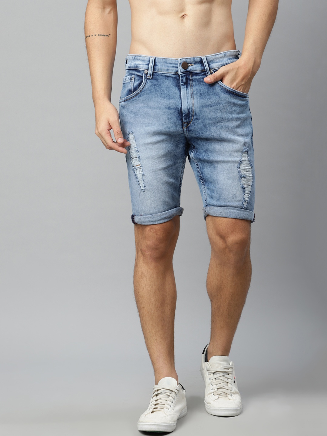 

HERE&NOW Men Blue Washed Slim Fit Distressed Denim Shorts