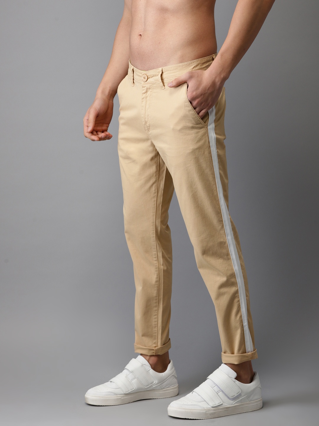 

HERE&NOW Men Beige Regular Fit Solid Chinos