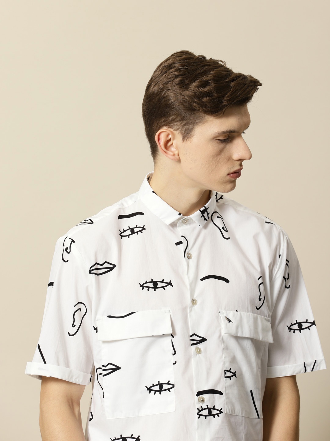 

Mr Bowerbird Men White & Black Liberal Regular Fit Printed Smart Casual Shirt