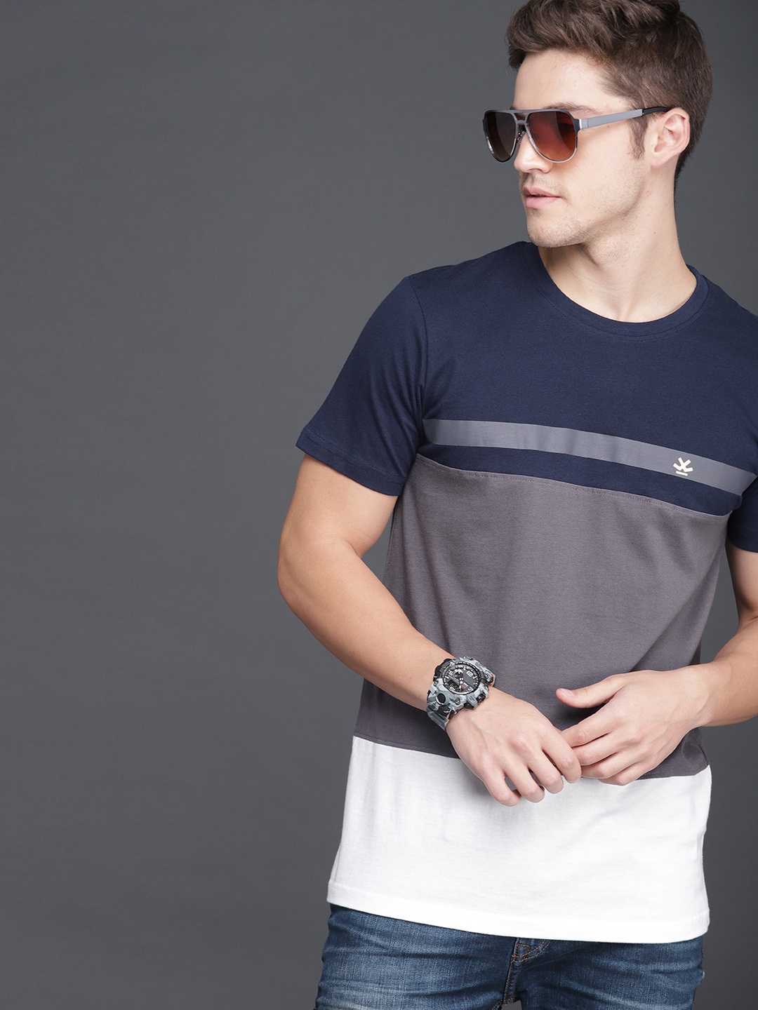 

WROGN Men Navy Blue Grey Slim Fit Colourblocked Cotton Pure Cotton T-shirt