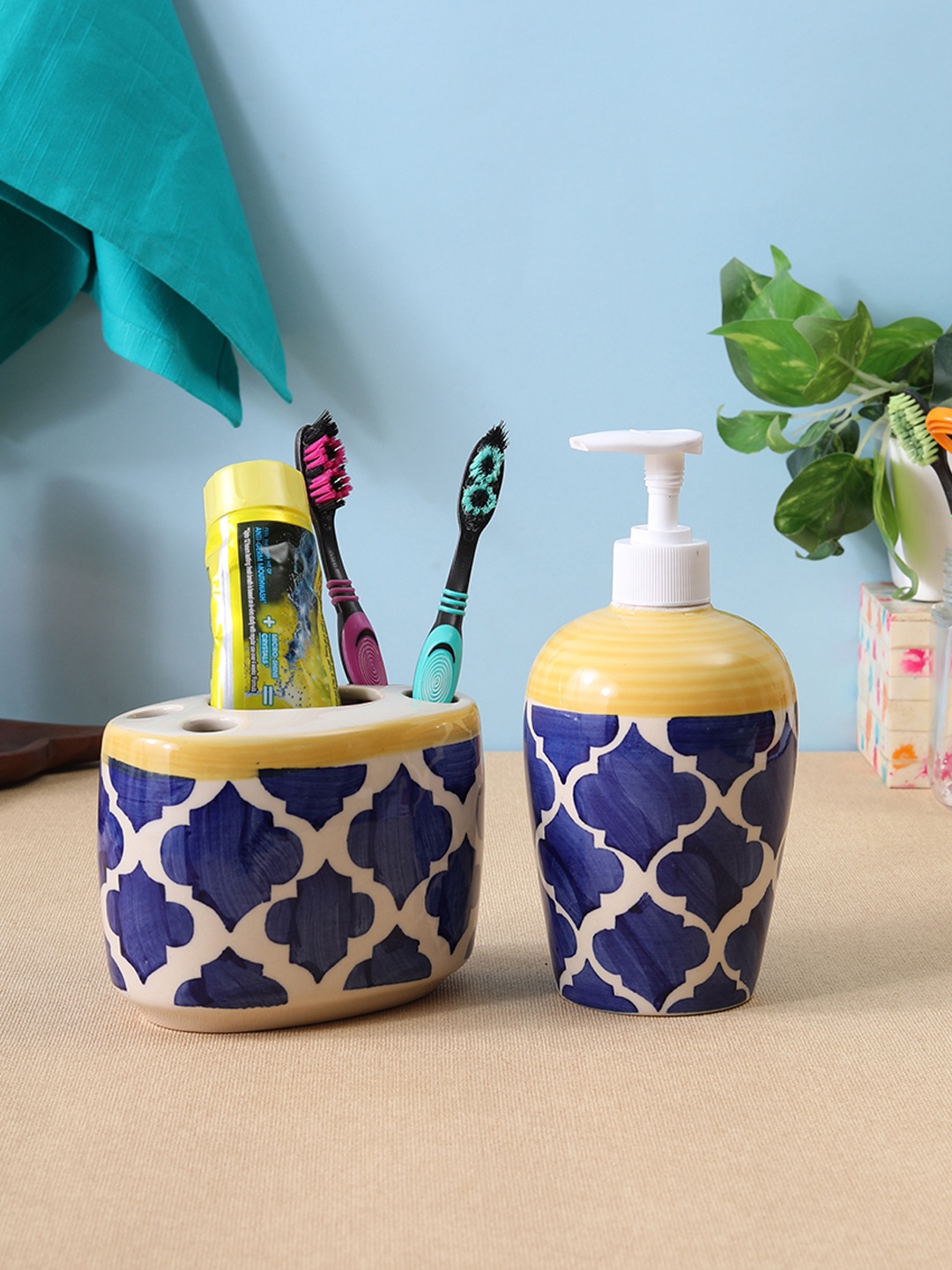

VarEesha Blue & Yellow Ceramic Bath Accessories