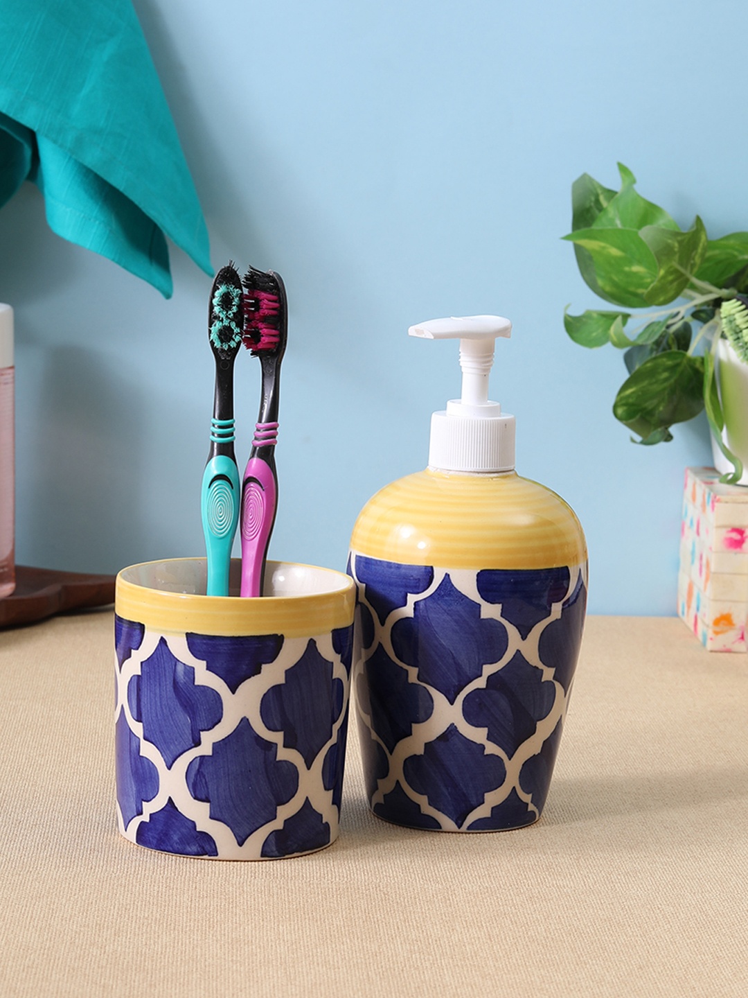 

VarEesha Blue & Yellow Ceramic Bath Accessories