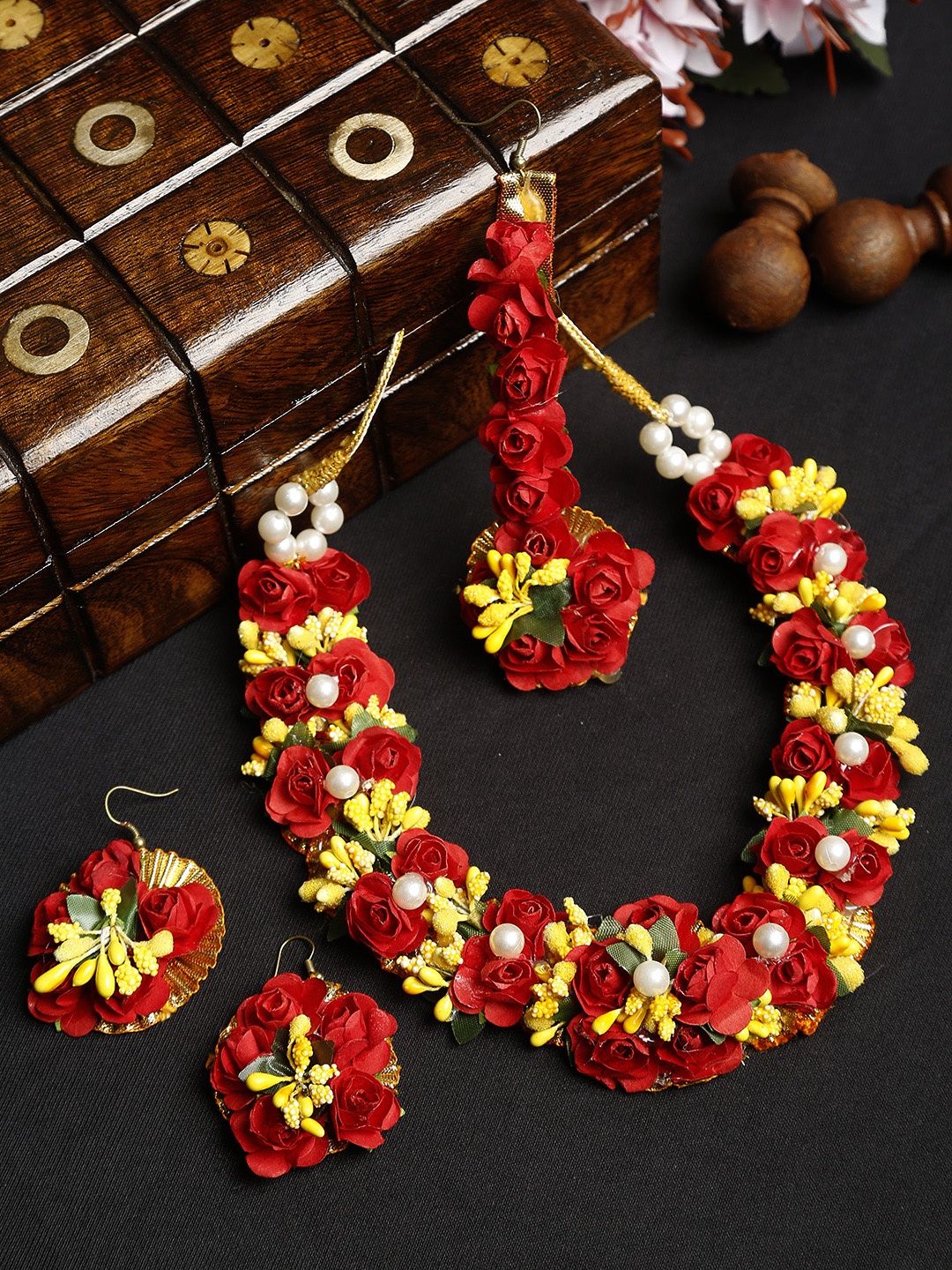 

YouBella Women Yellow & Off-White Beaded Floral Jewellery Set, Red