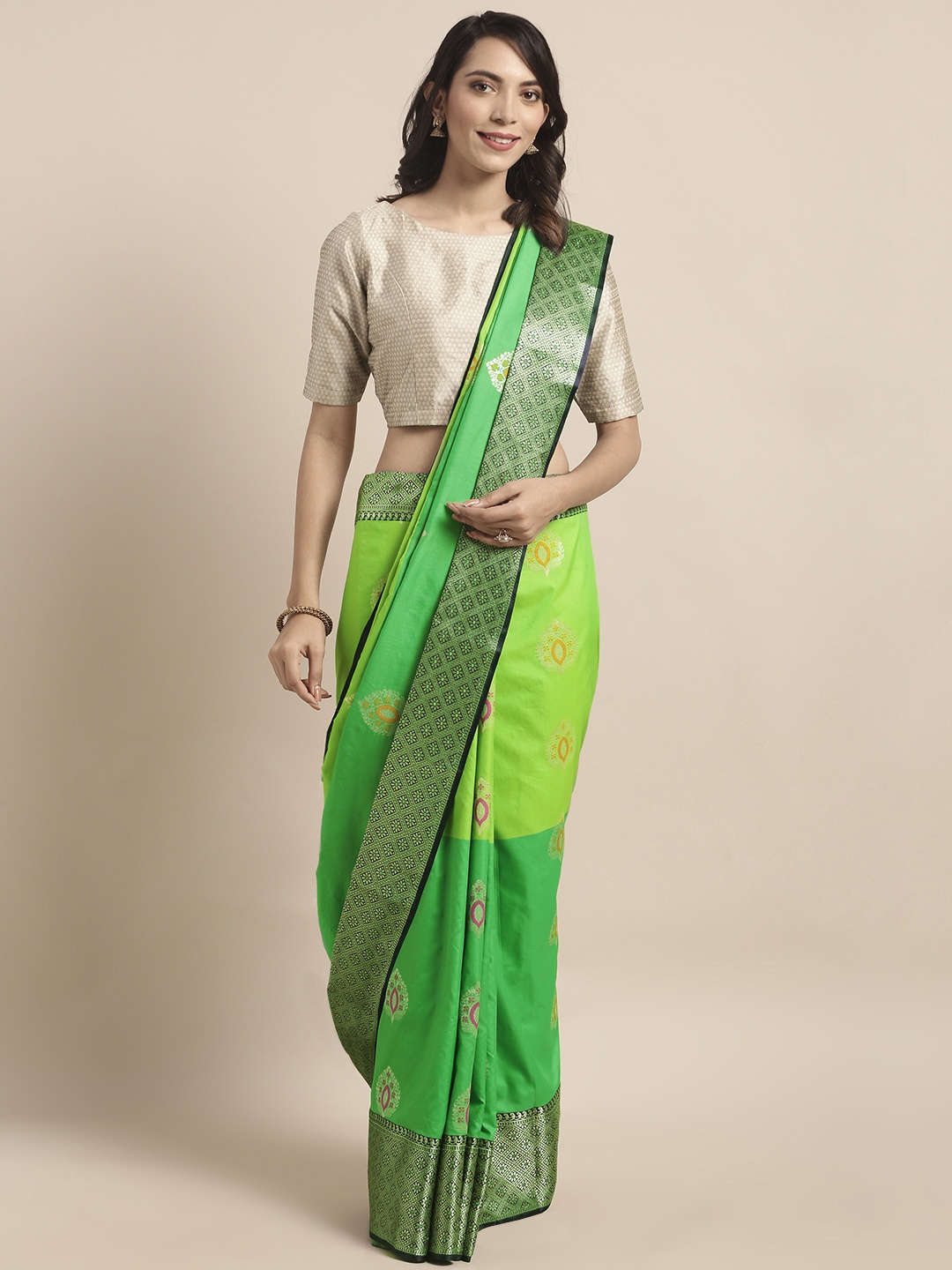 

Varkala Silk Sarees Fluorescent Green & Navy Blue Silk Blend Woven Design Kanjeevaram Saree