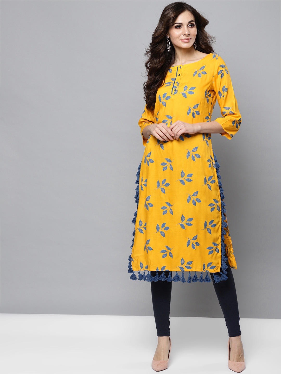 

STREET 9 Women Yellow & Blue Printed Straight Kurta