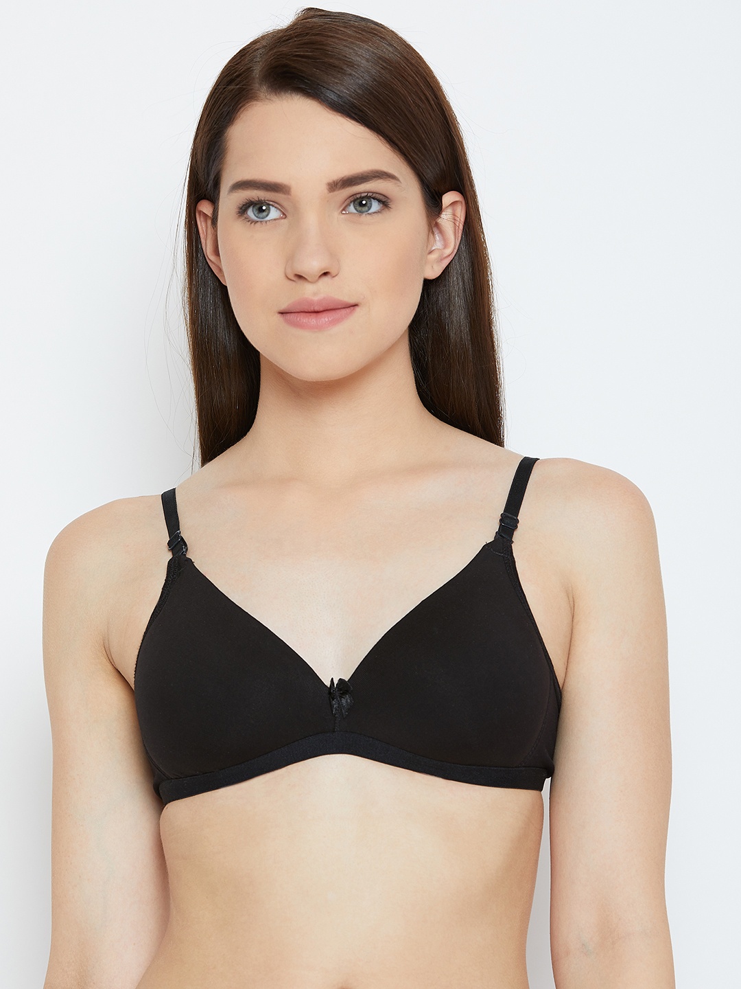 

Lady Lyka Black Solid Non-Wired Lightly Padded T-shirt Bra