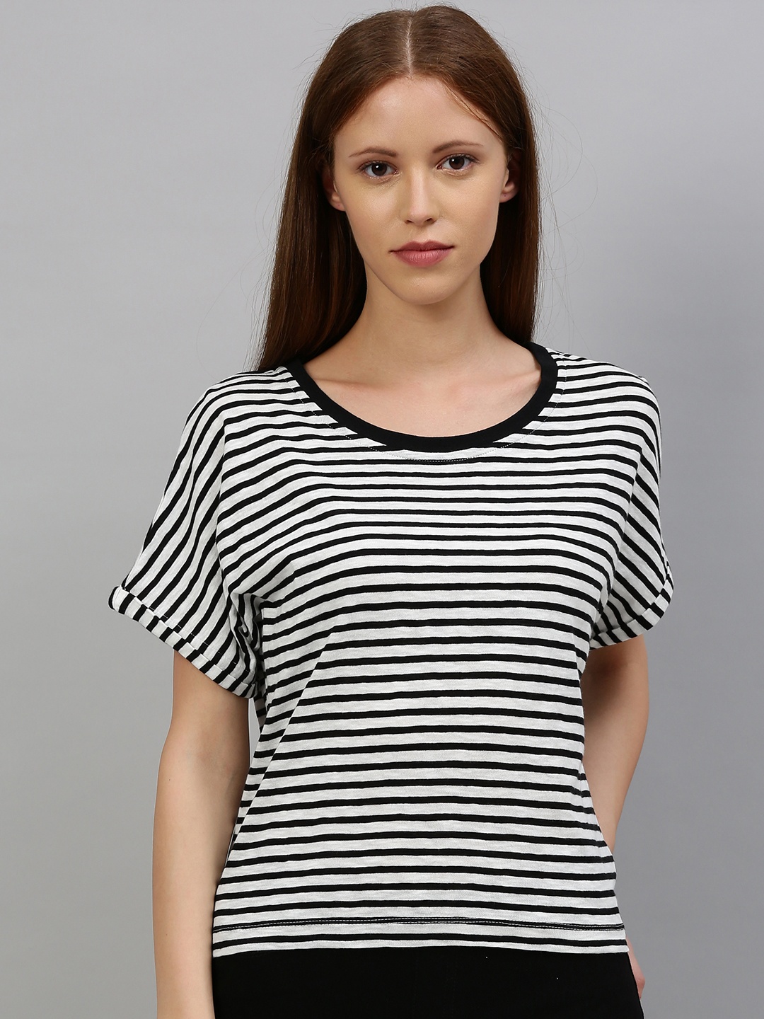 

Harvard Women Black & White Striped Pure Cotton Top