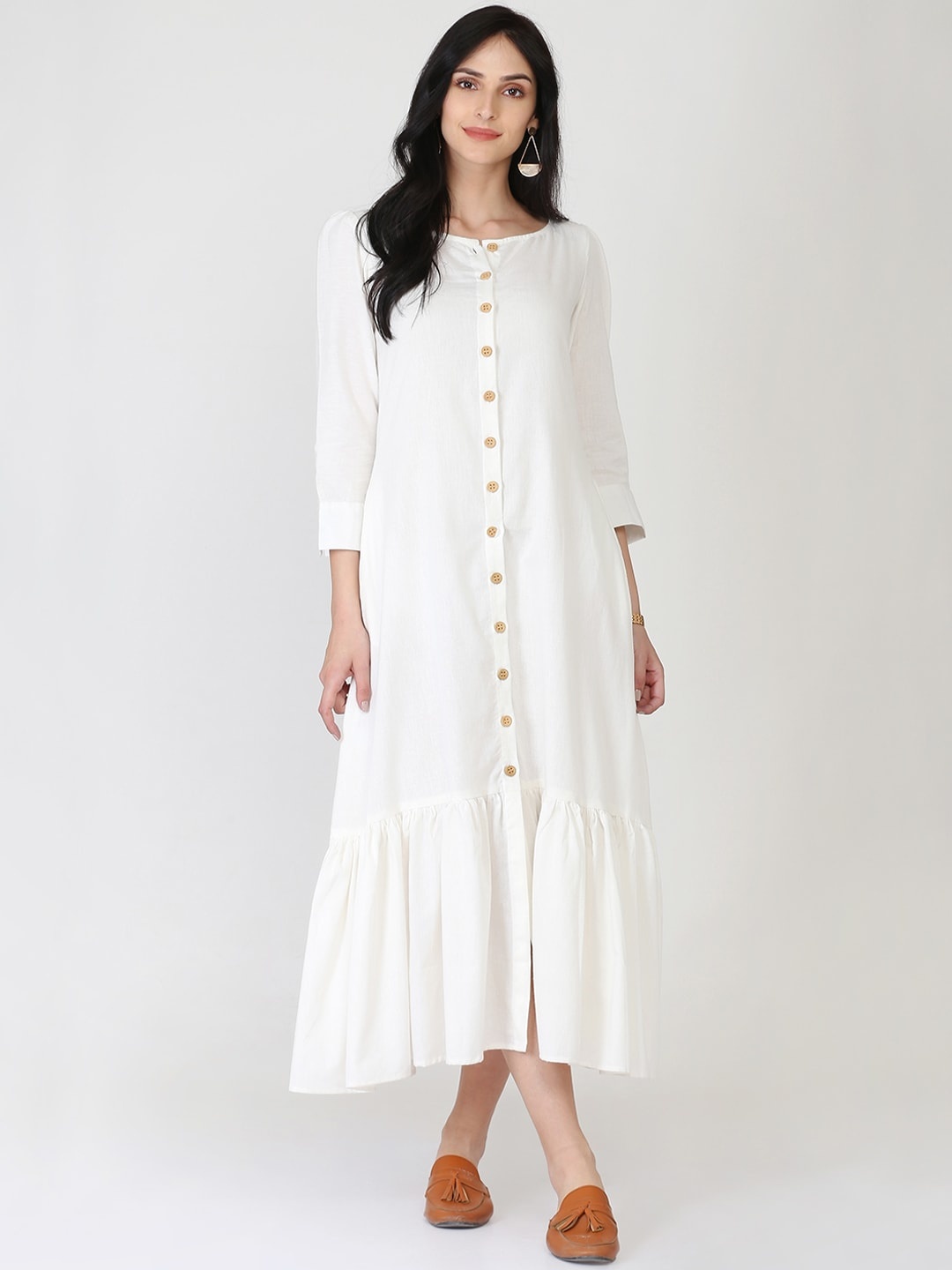 

Abhishti Women White Solid A-Line Dress