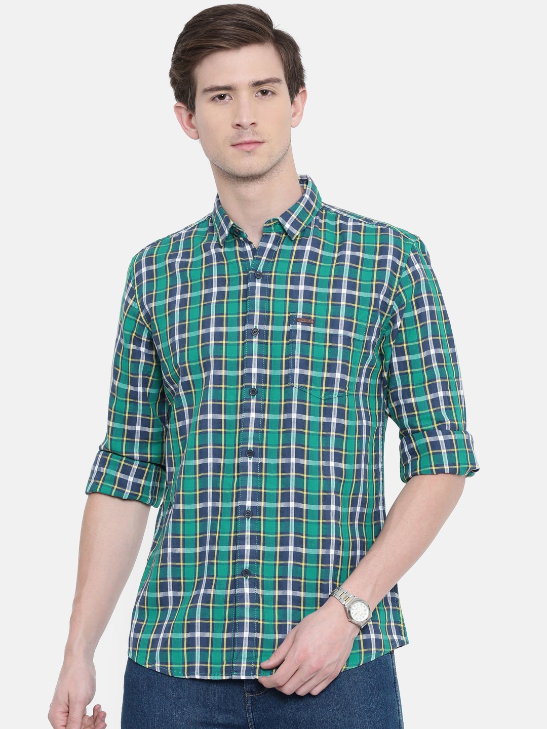 

Wrangler Men Green & Navy Blue Regular Fit Checked Casual Shirt