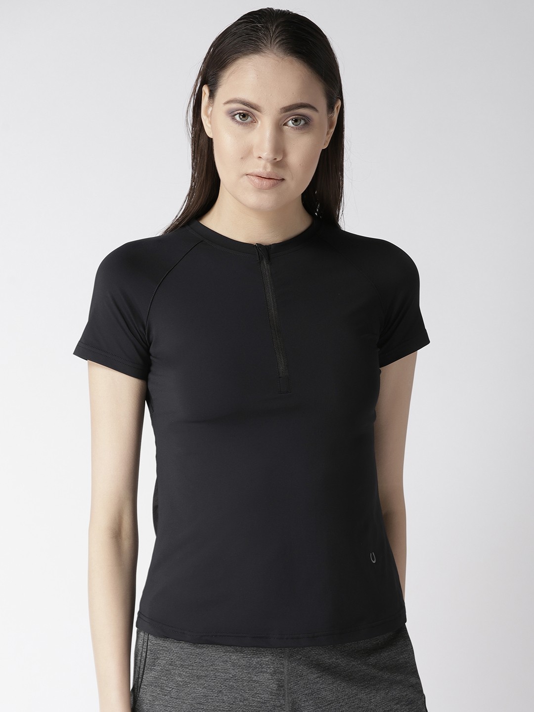 

Fitkin Women Black Solid Round Neck Slim Fit Quick Dry Lightweight Training T-shirt